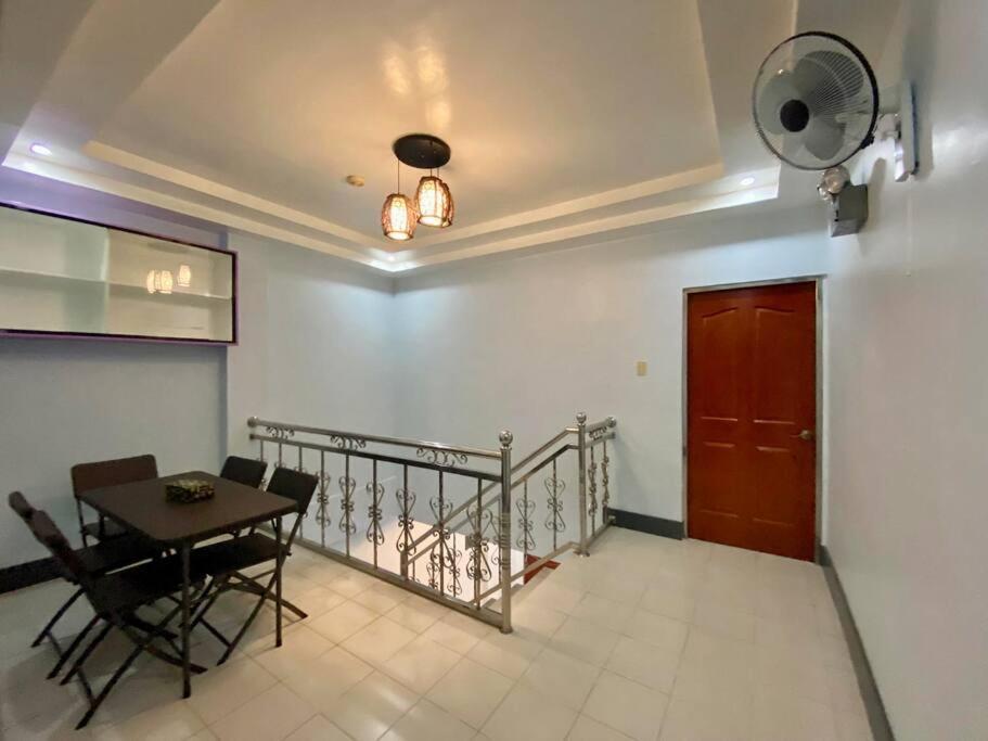 B1 - Spacious 3BR House with Netflix, Fiber Wifi, Parking, Balcony, photo 43