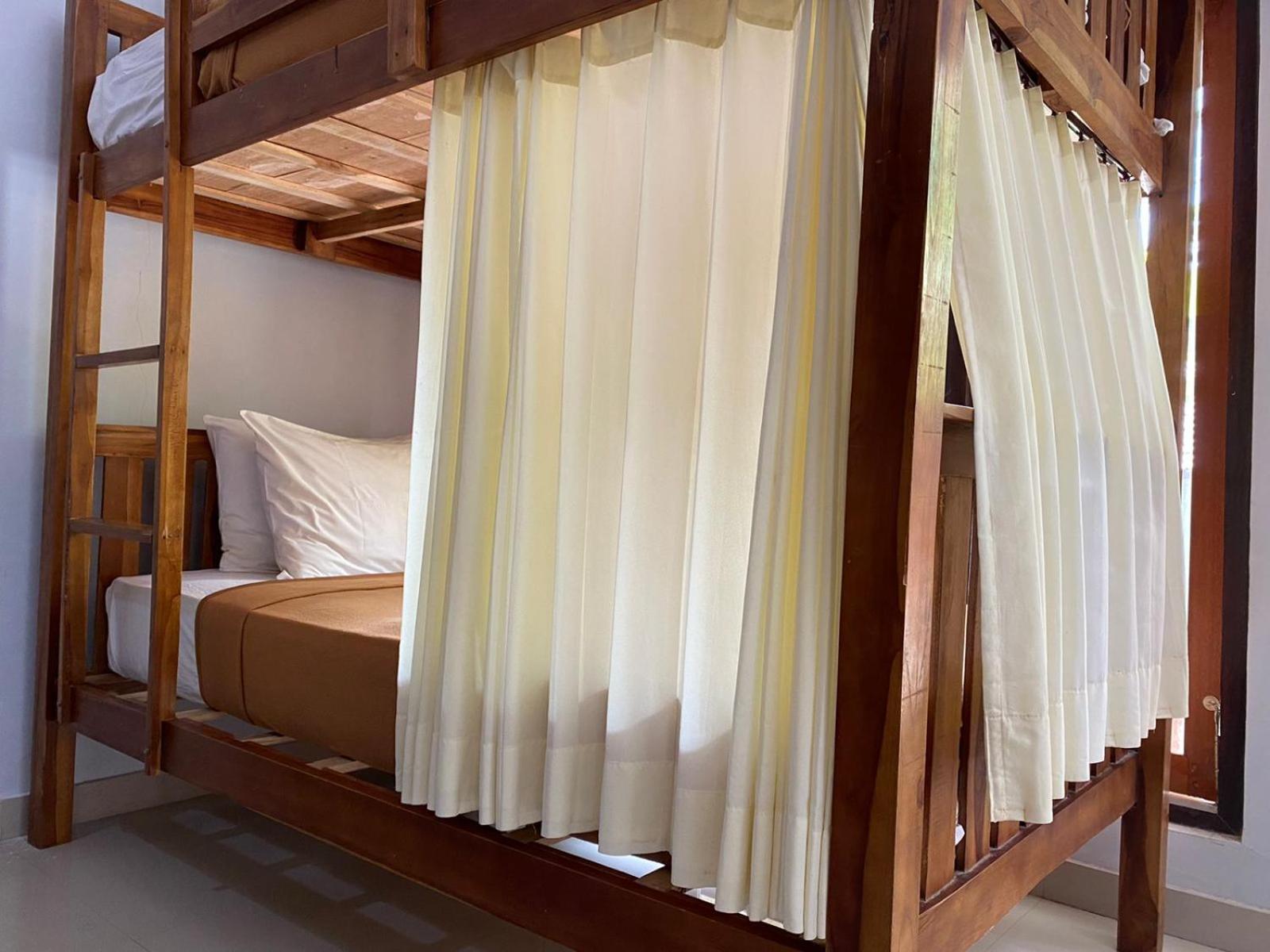 Bintang Hostel and Homestay