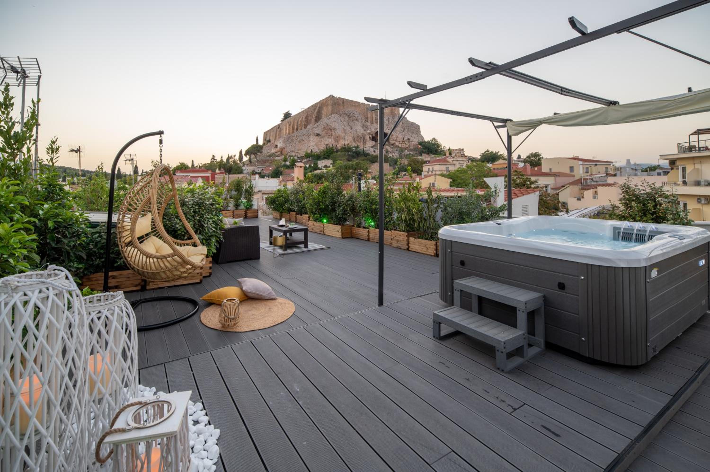 Plaka Arch Suites
