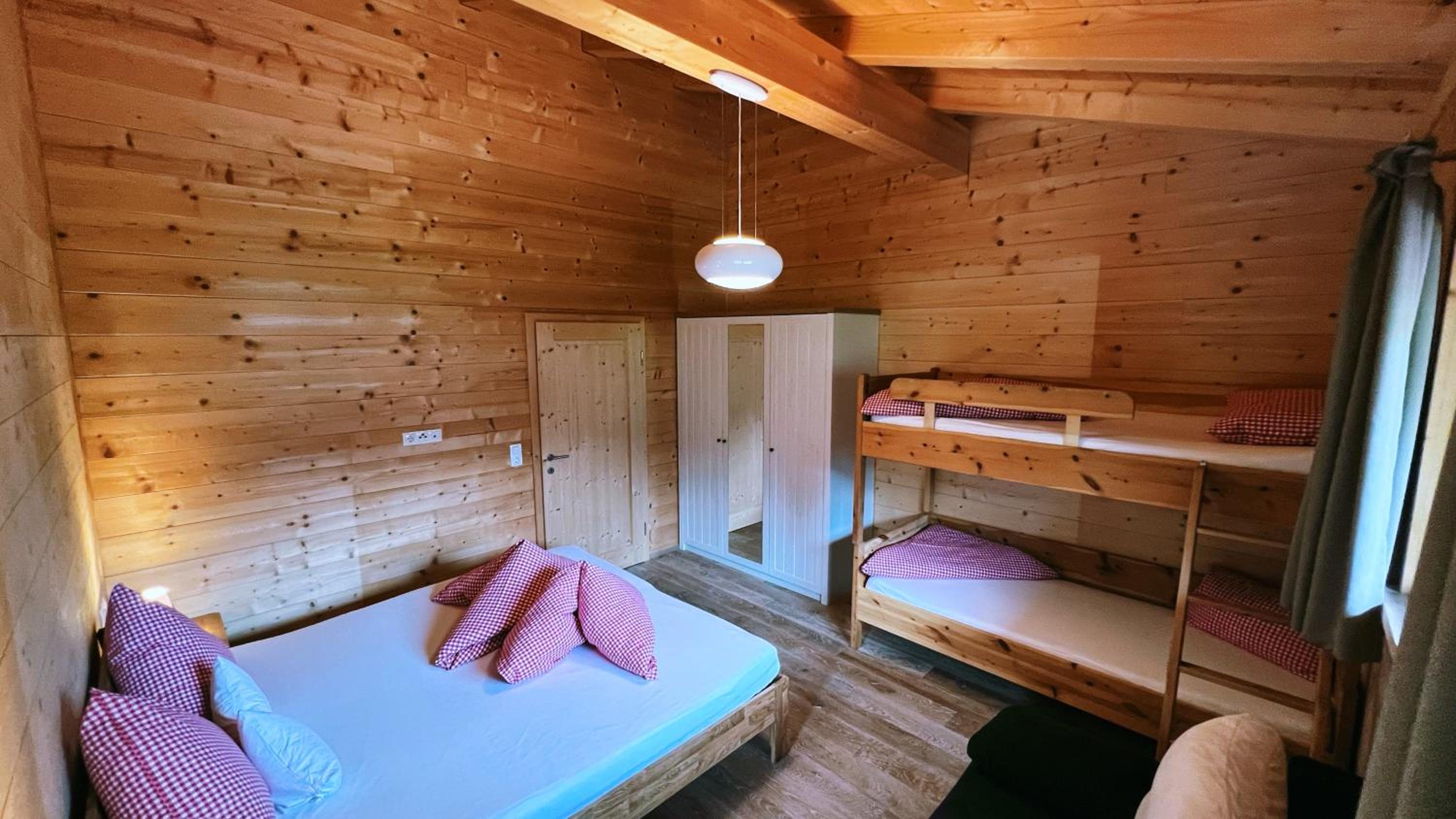 Mountain Inn Chalets & Apartments