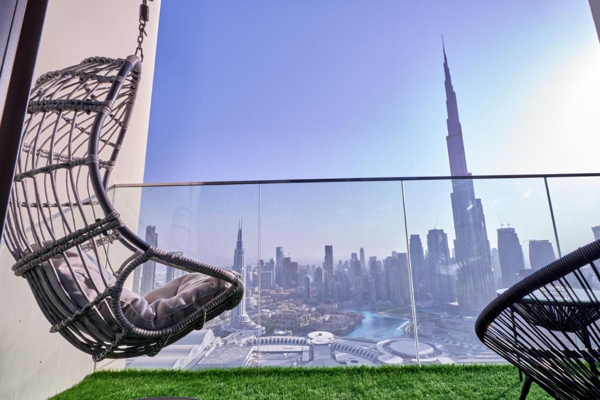 Magnificent 3BR with Full Burj Khalifa & Fountain view