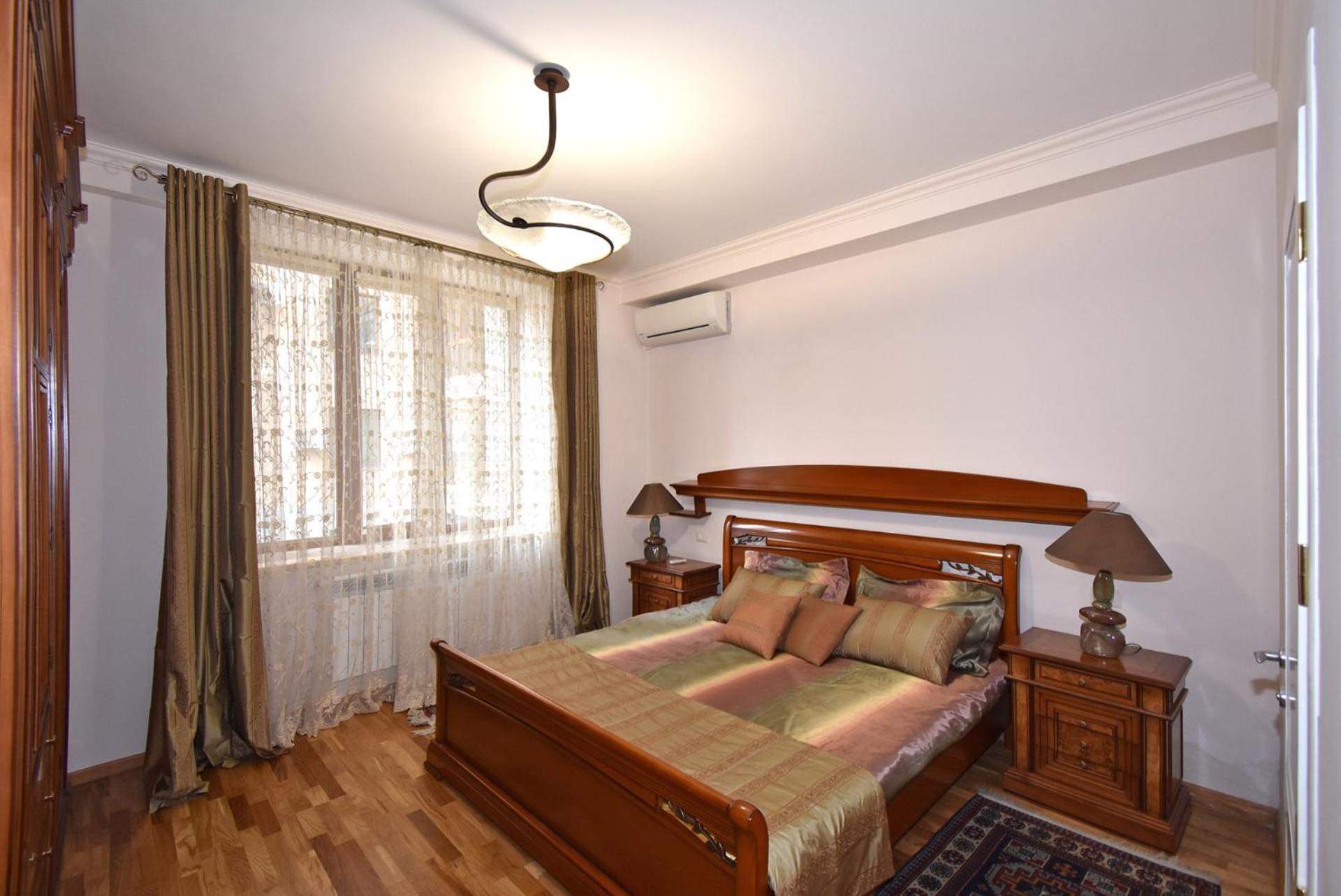 Aram street, 2 bedrooms LUXURY and UNIQUE apartment DI723