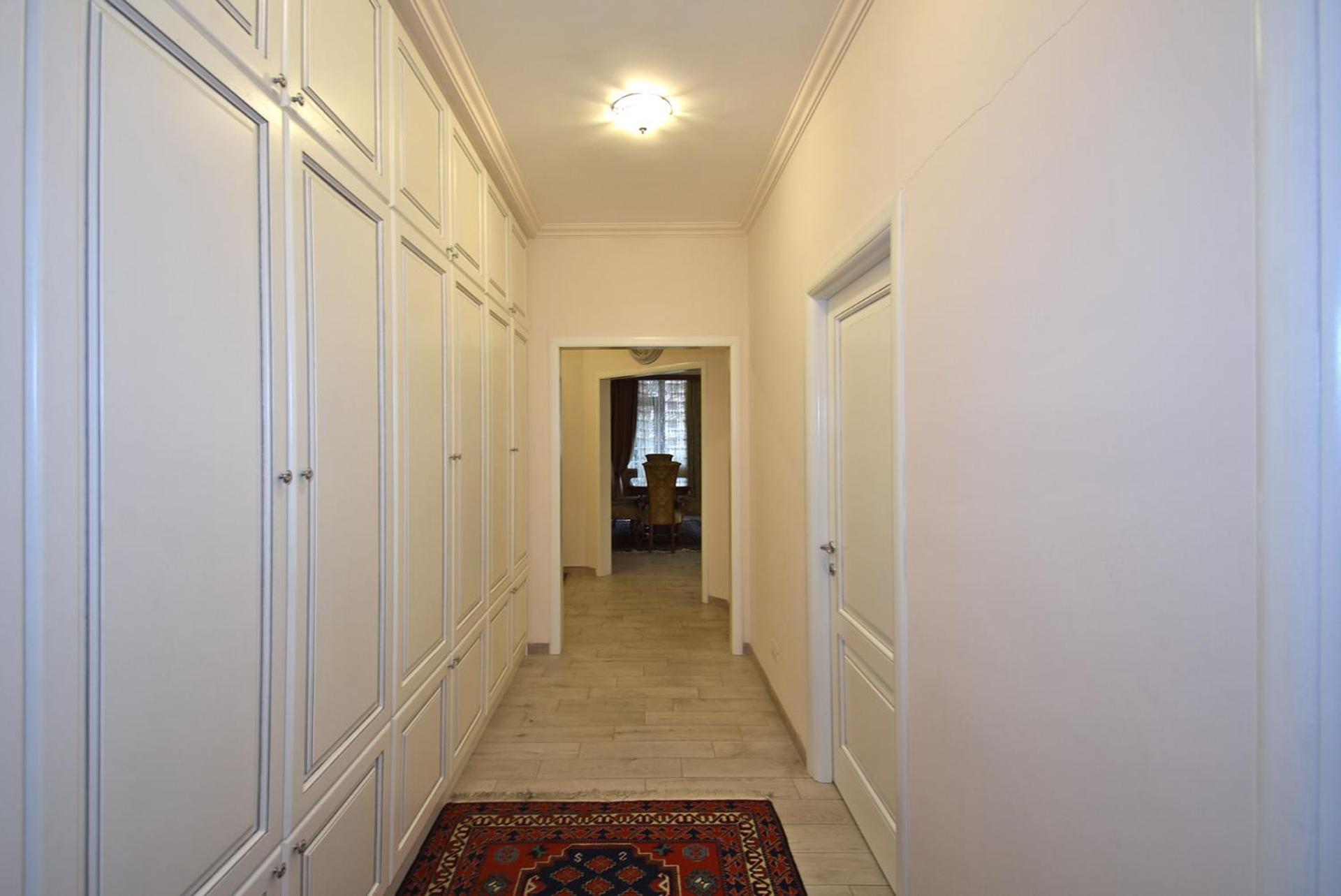 Aram street, 2 bedrooms LUXURY and UNIQUE apartment DI723