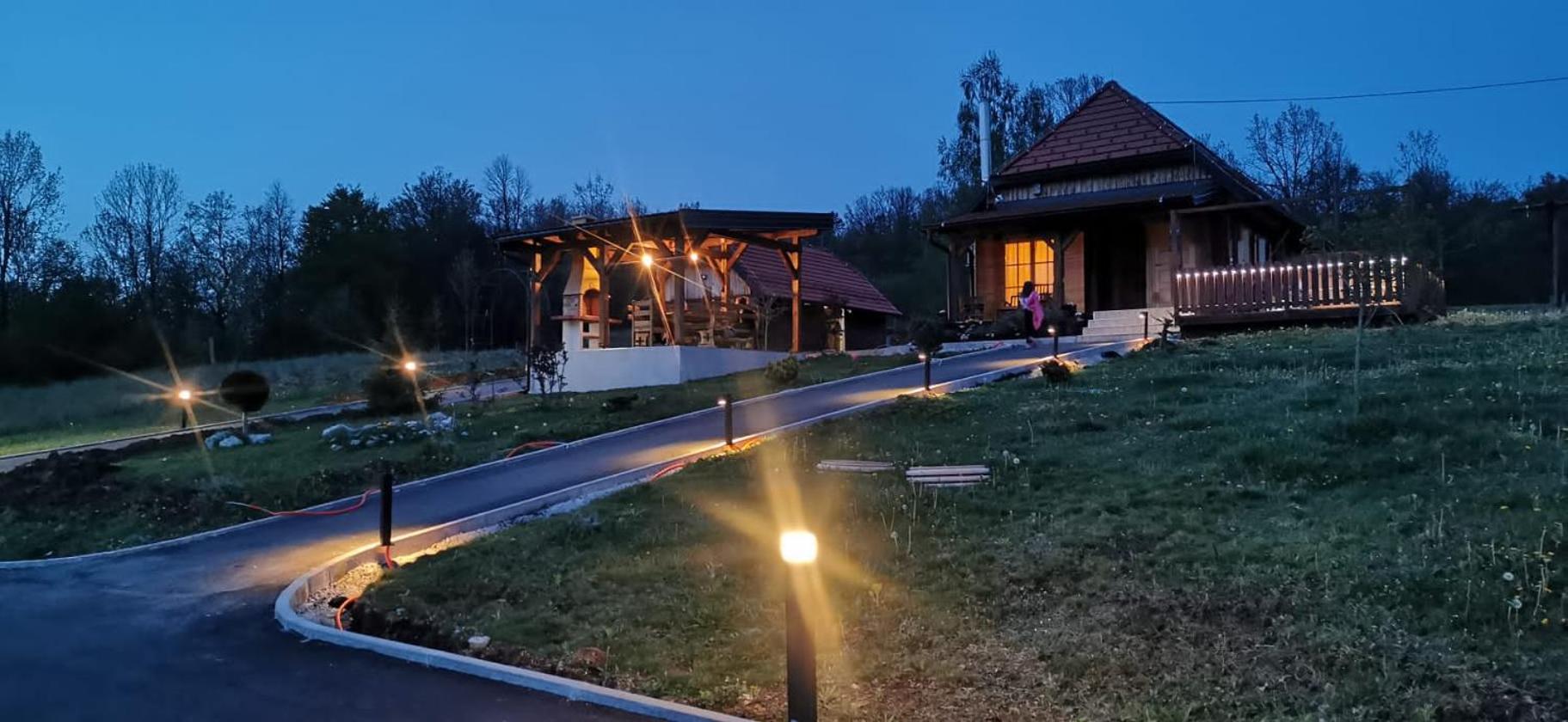 Kuća za odmor Markoci view 2