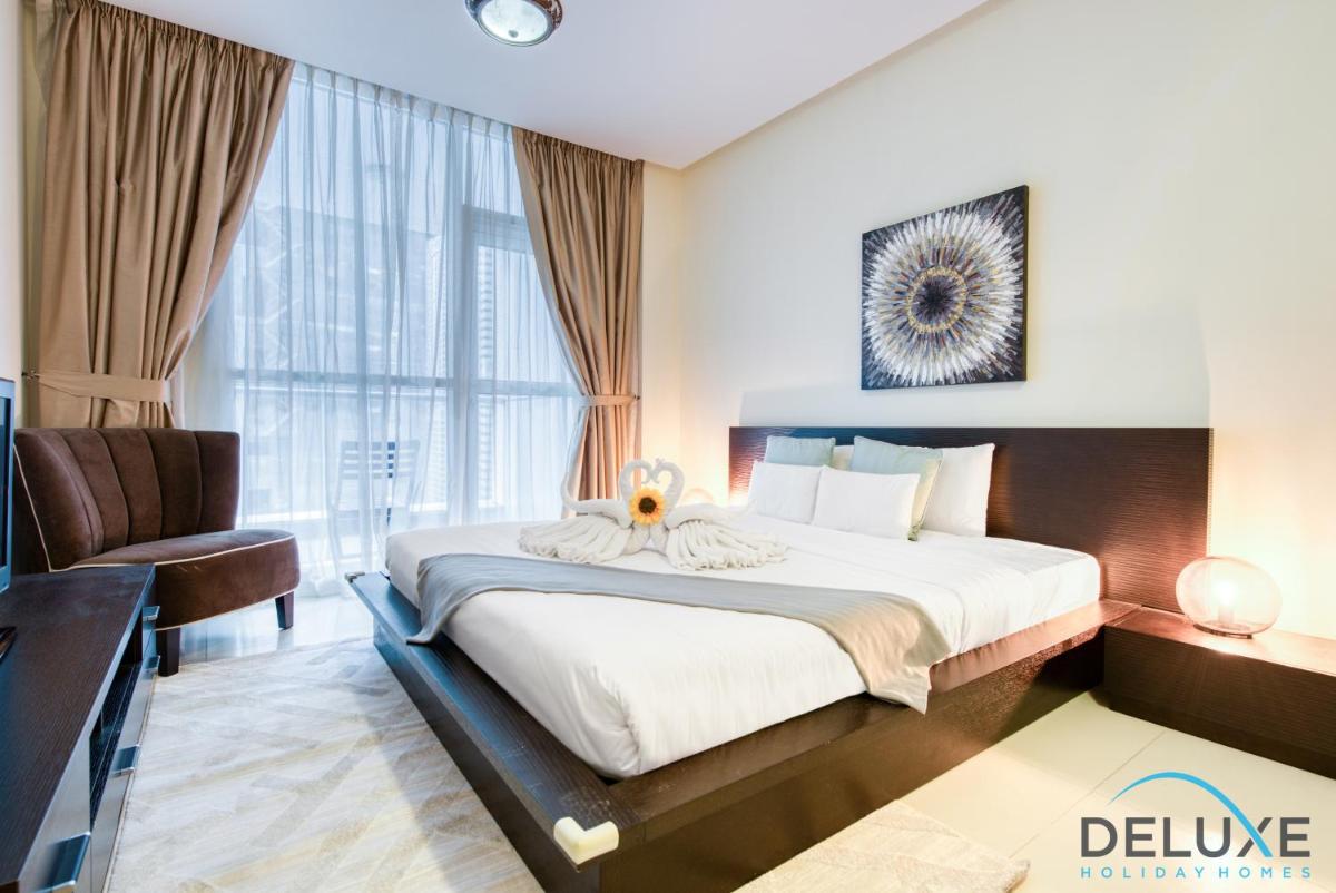 Elegant 2BR in Marina 23 at Dubai Marina by Deluxe Holiday Homes