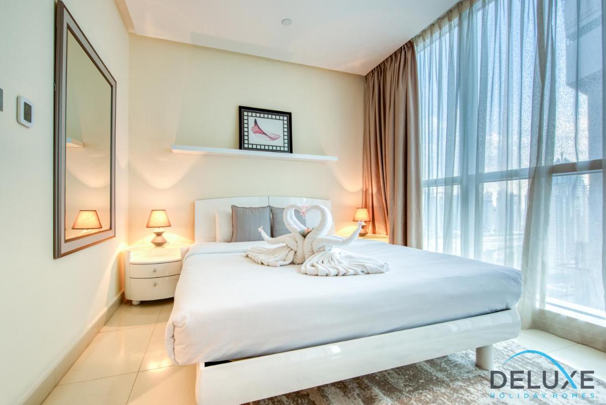 Elegant 2BR in Marina 23 at Dubai Marina by Deluxe Holiday Homes