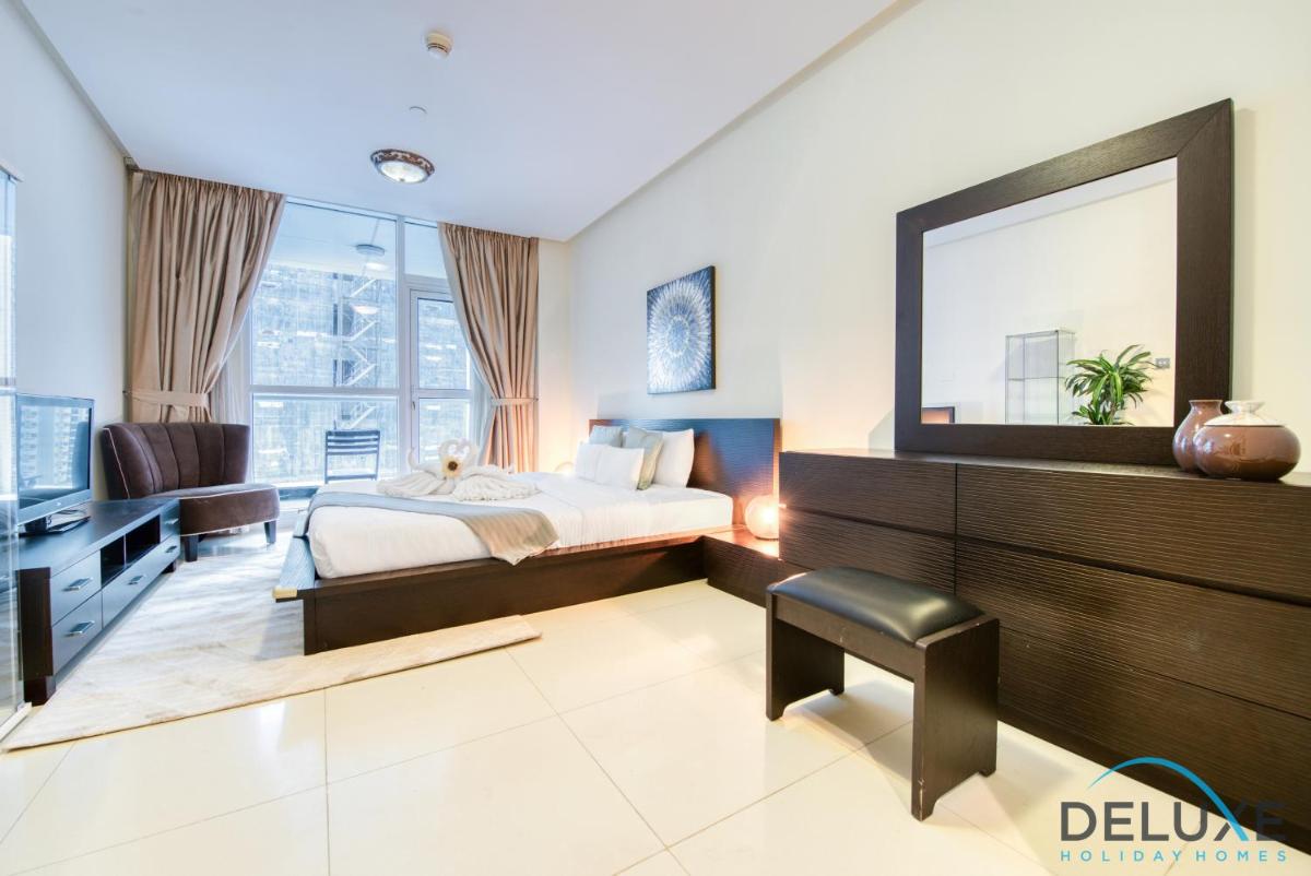 Elegant 2BR in Marina 23 at Dubai Marina by Deluxe Holiday Homes