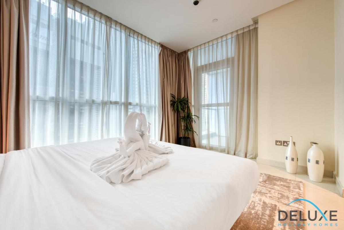 Elegant 2BR in Marina 23 at Dubai Marina by Deluxe Holiday Homes