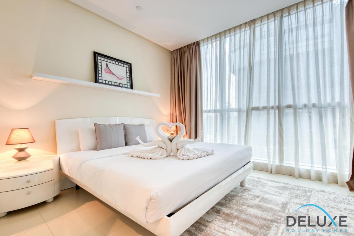 Elegant 2BR in Marina 23 at Dubai Marina by Deluxe Holiday Homes