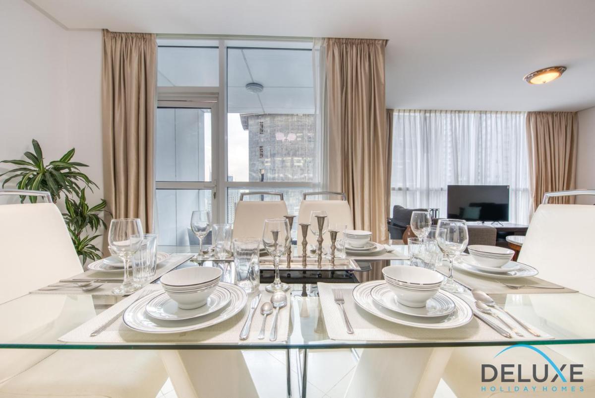 Elegant 2BR in Marina 23 at Dubai Marina by Deluxe Holiday Homes
