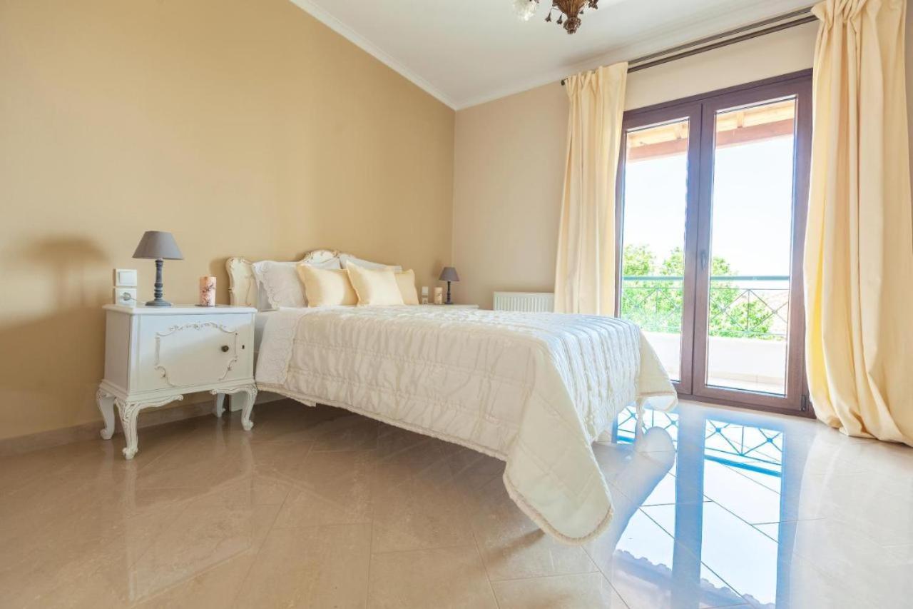 Alcedo Villa
