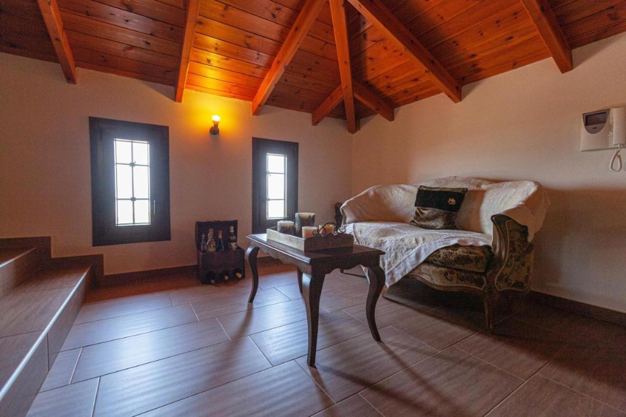 Alcedo Villa