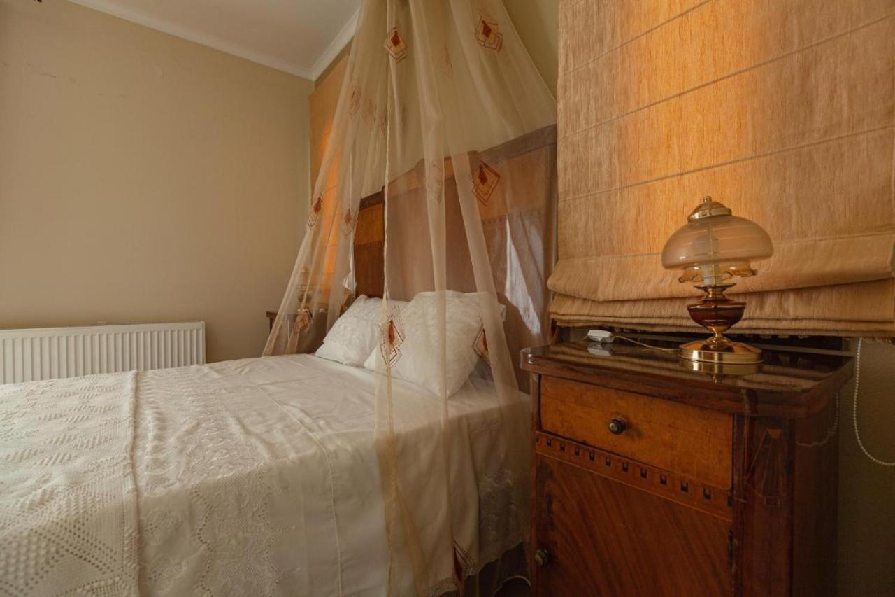 Alcedo Villa