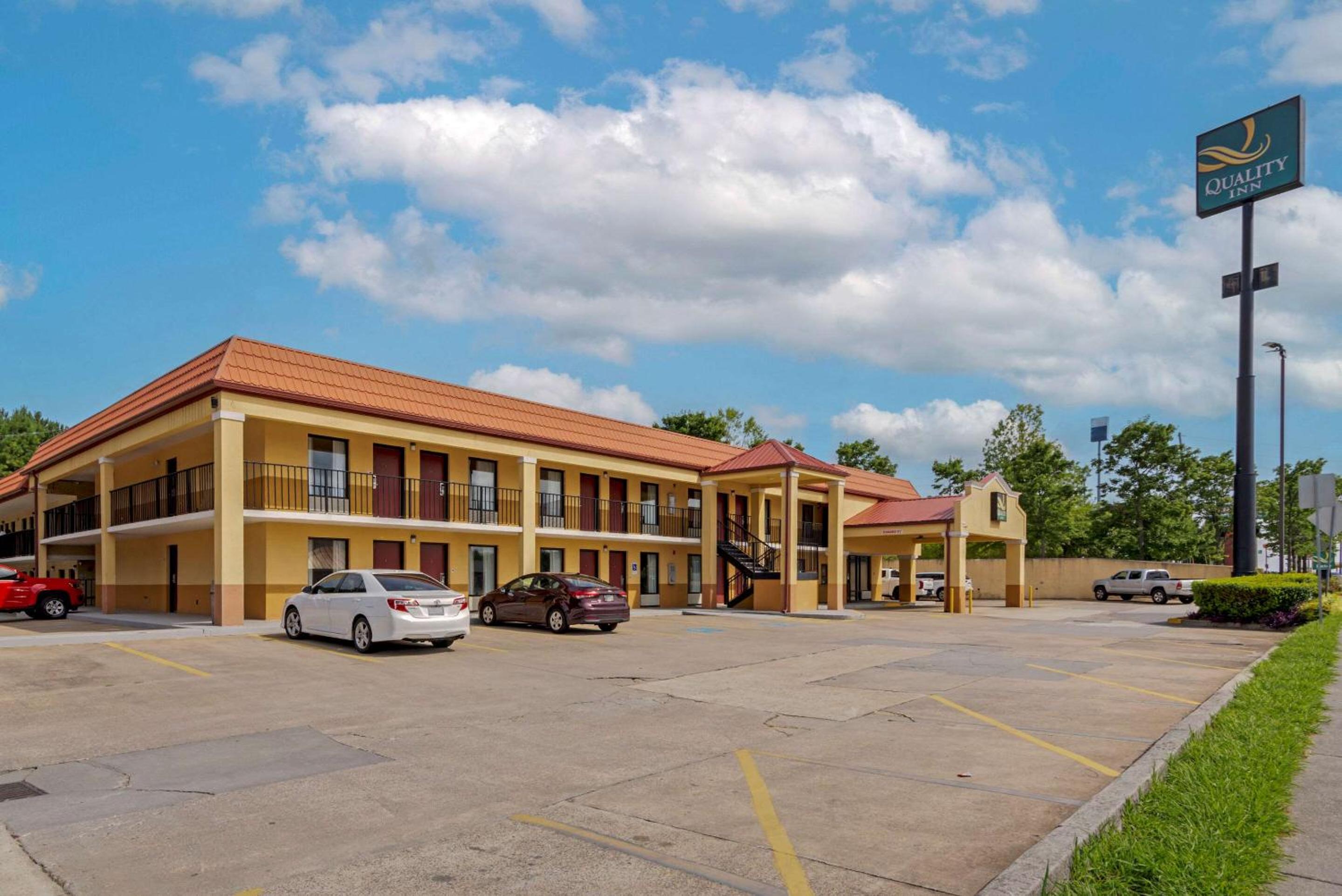 Quality Inn Acworth North view 3
