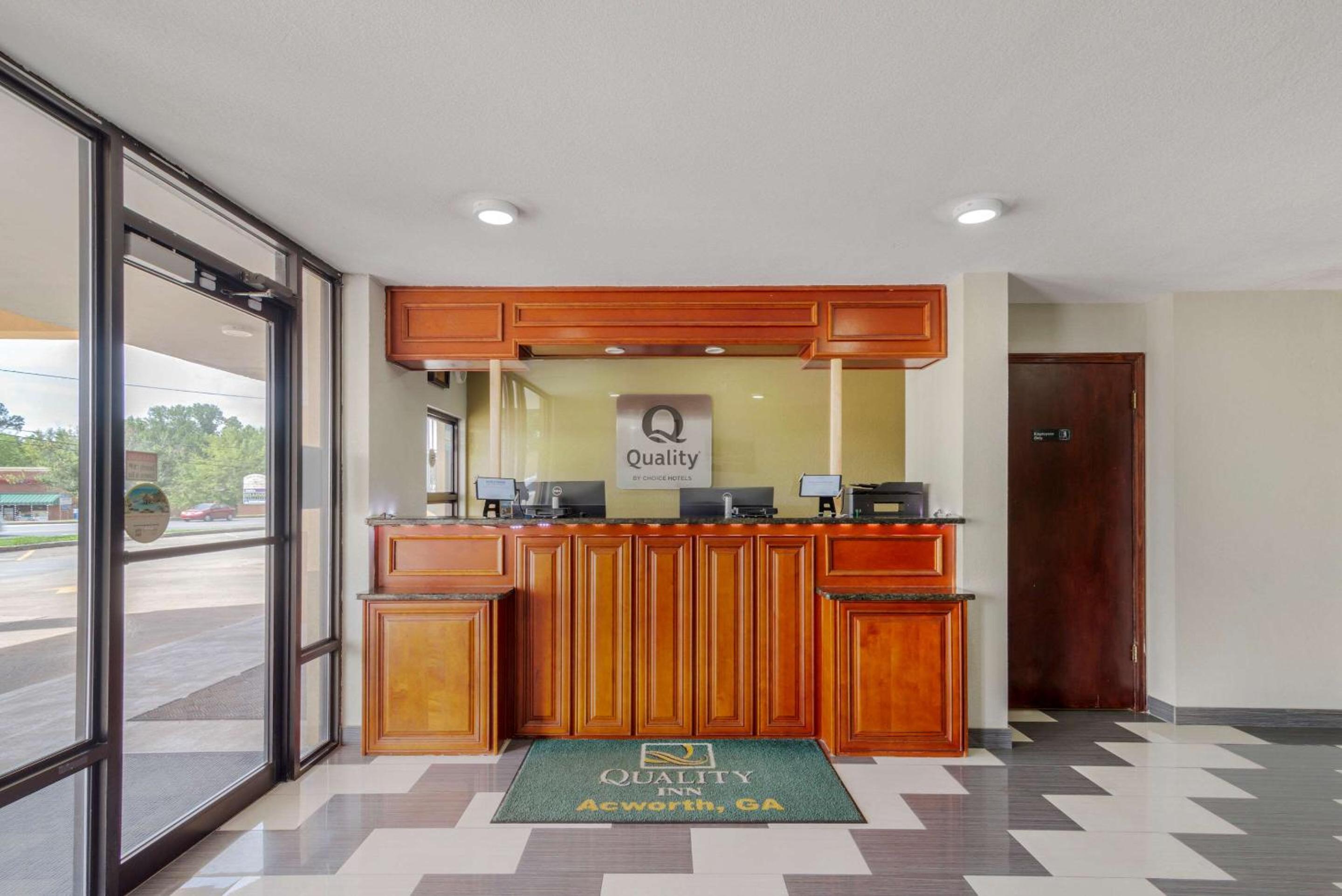 Quality Inn Acworth North view 4
