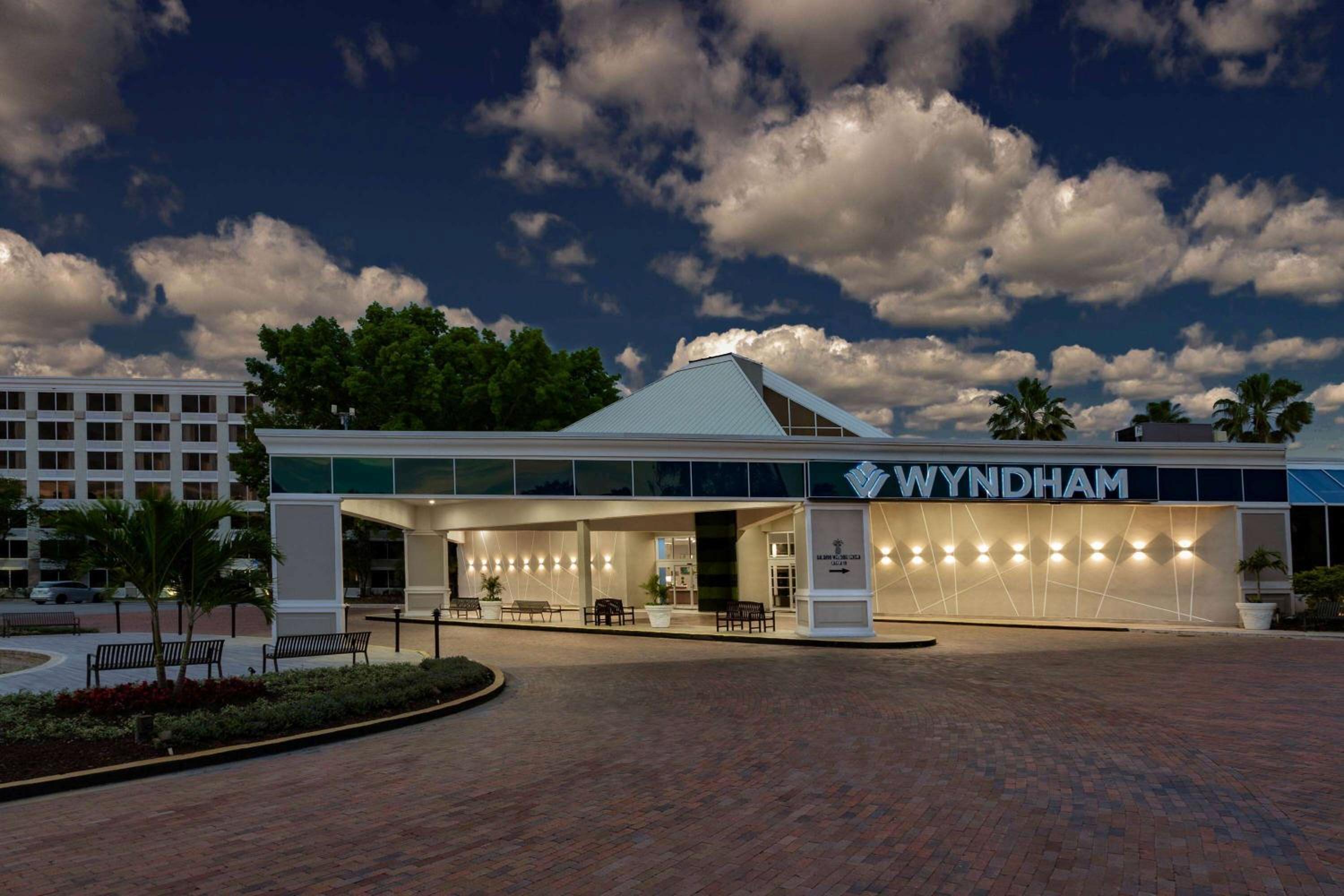 Hotel Wyndham Orlando Resort & Conference Center, Celebration Area - Image 1