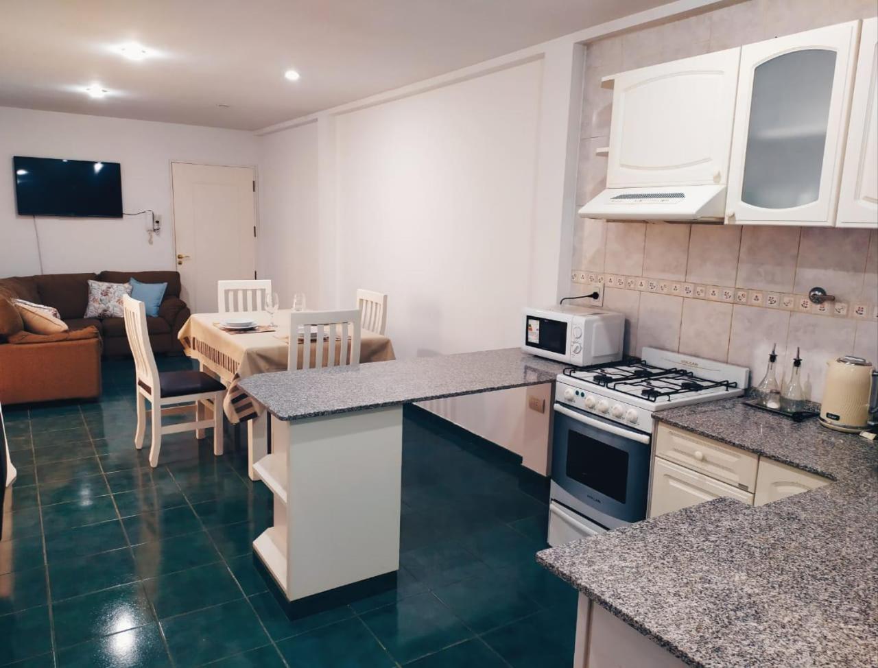 Céntrico y moderno departamento