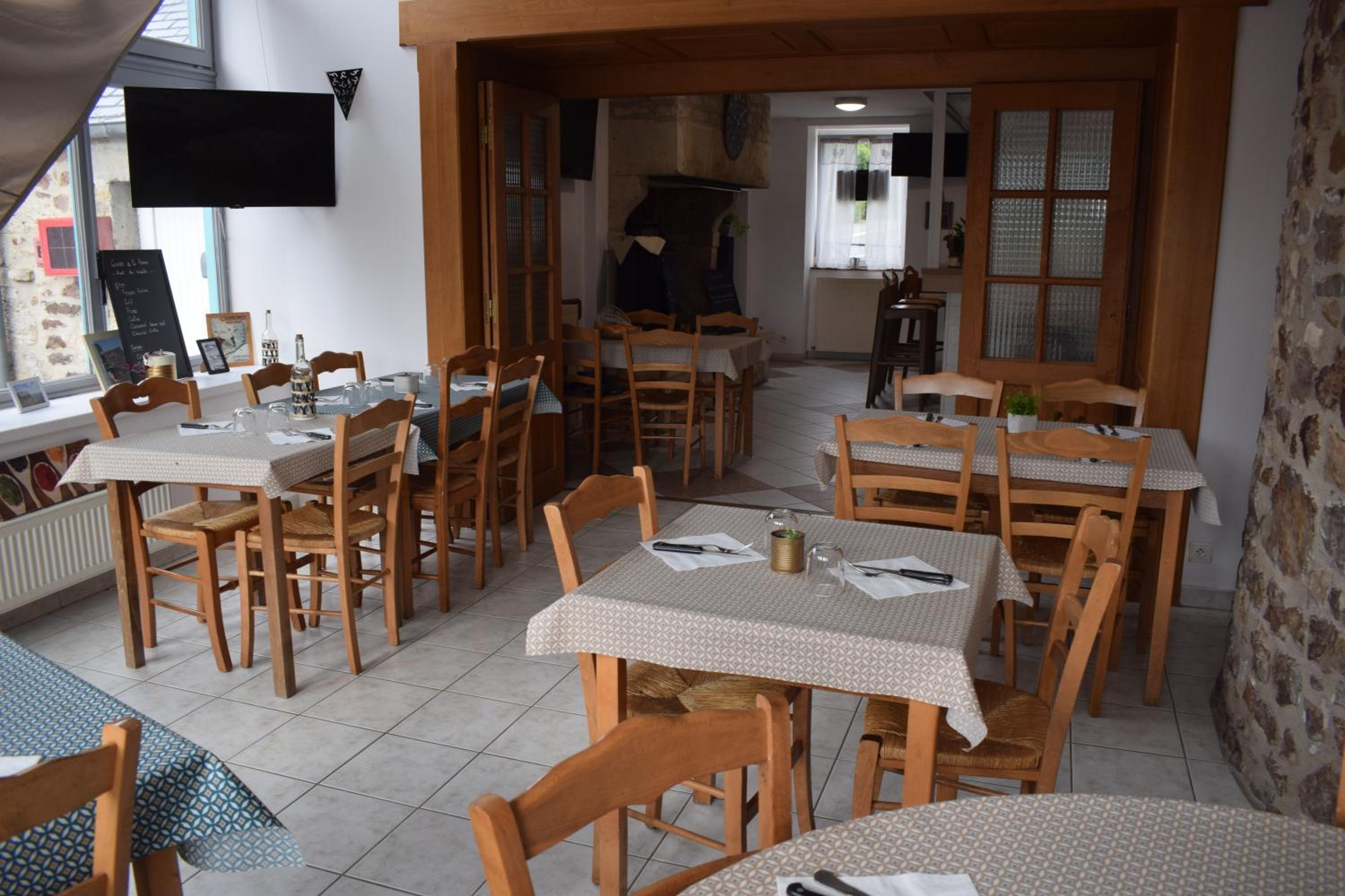 Auberge de la vallée de la douve photo 2