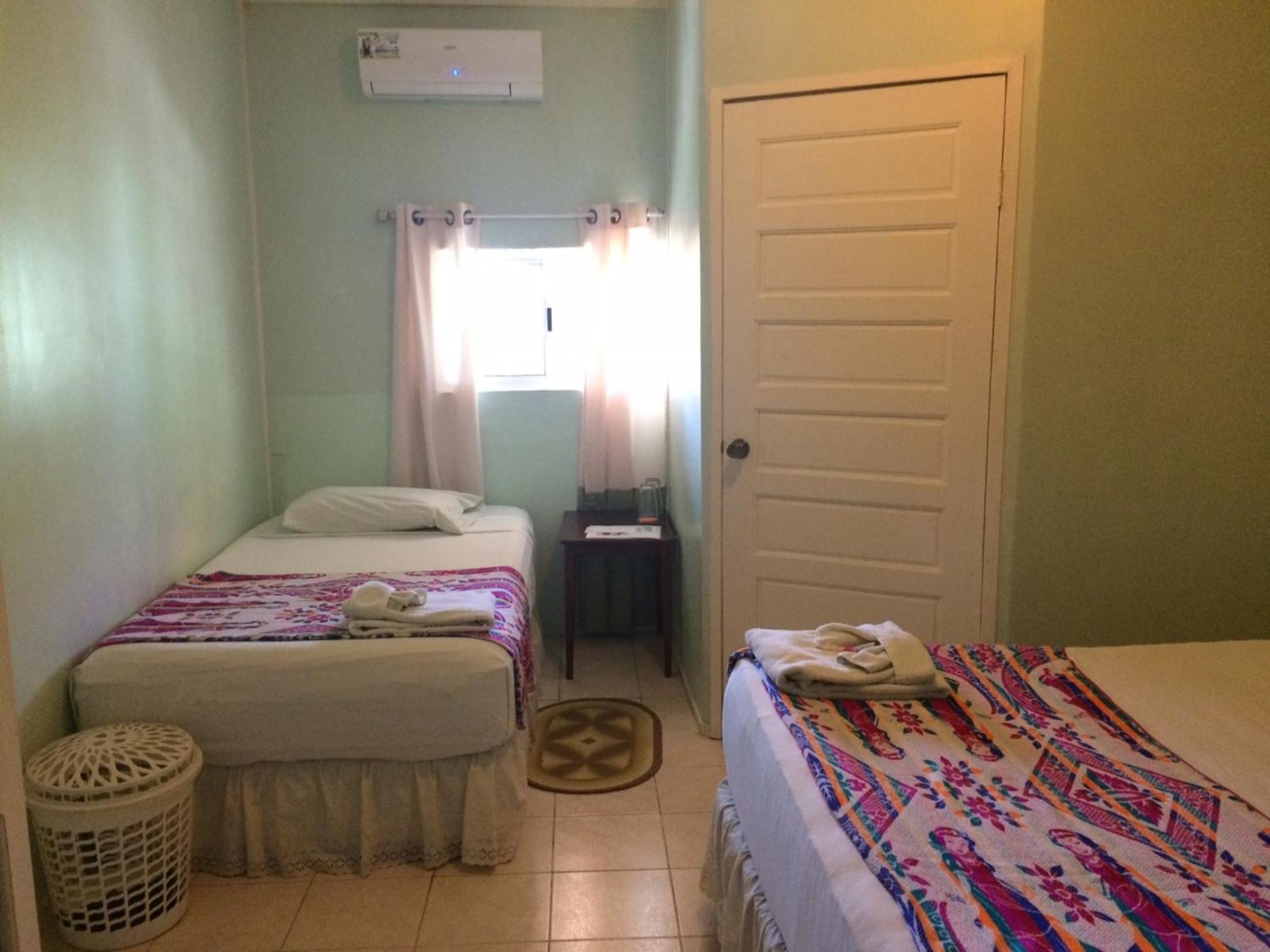 Don Santiago Guesthouse Downtown