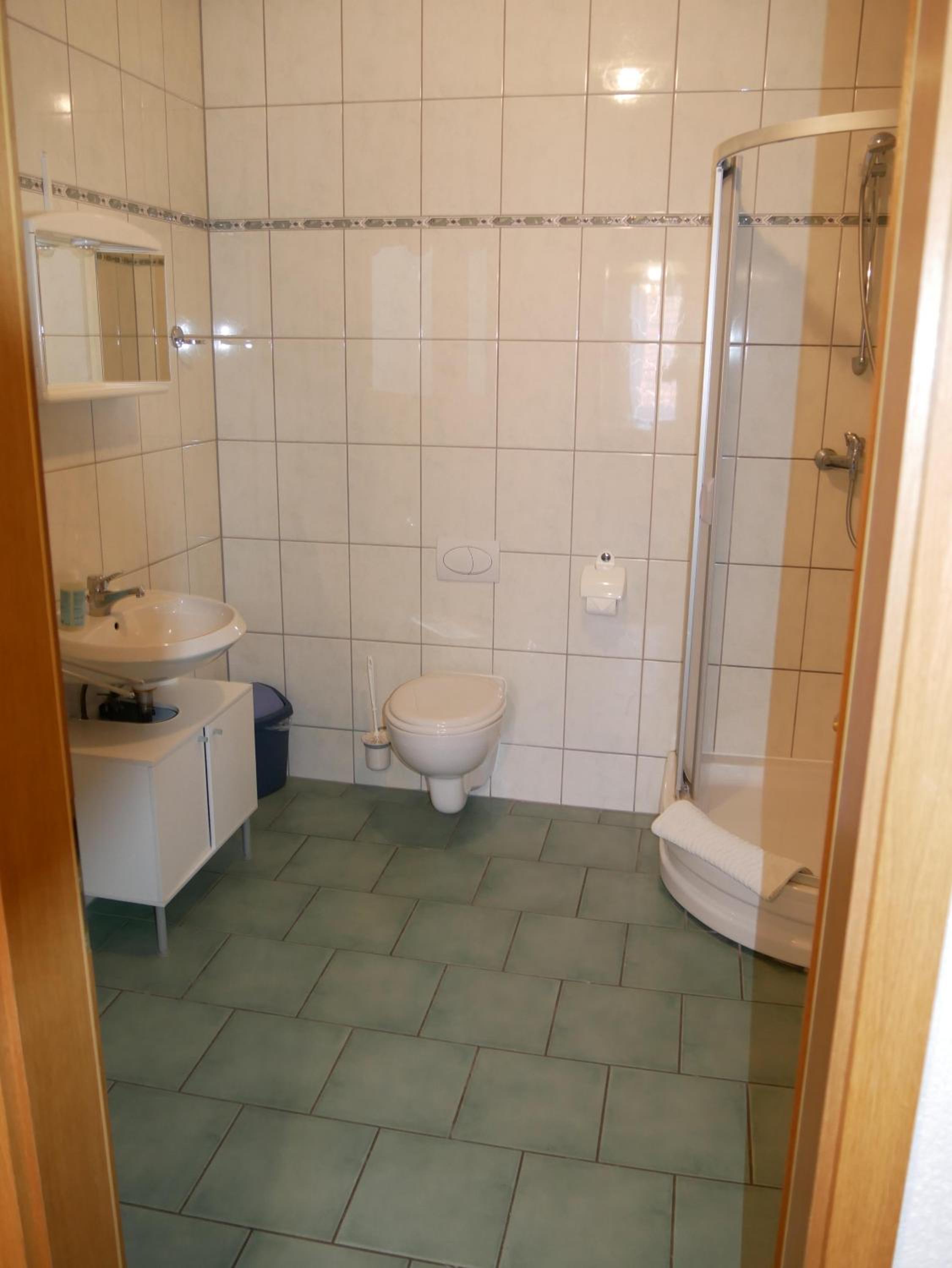 Photo 32