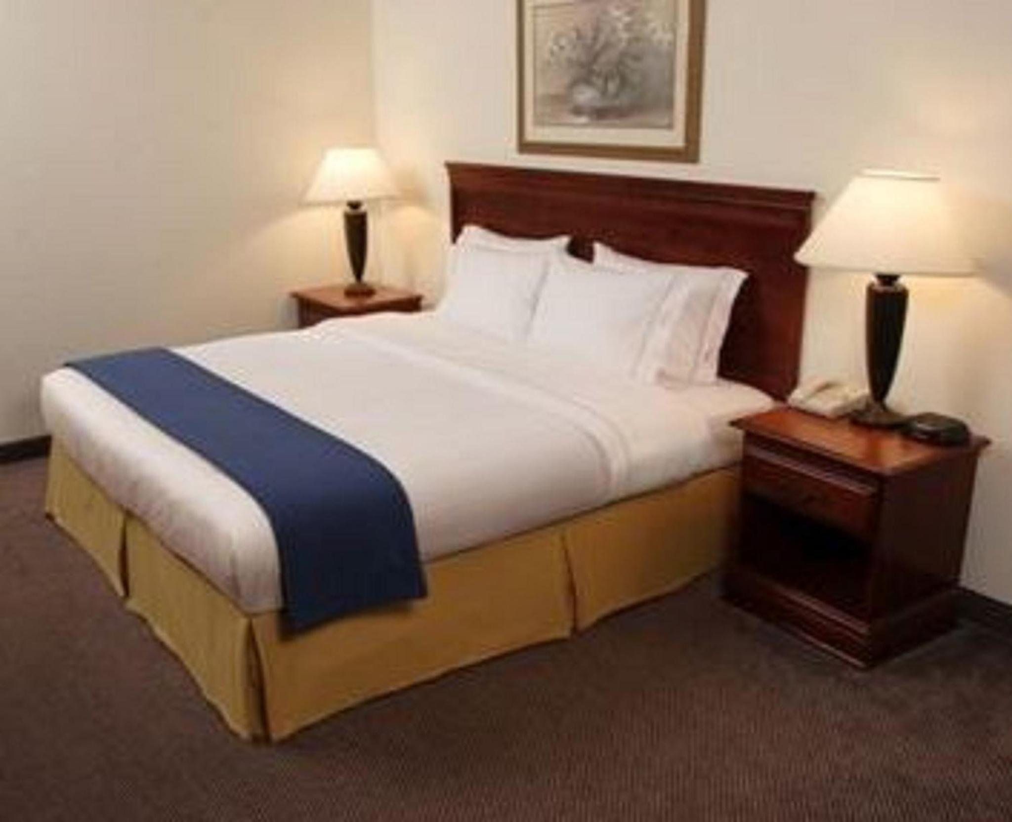 Montgomery Vacations - Holiday Inn Express and Suites Montgomery, an IHG Hotel - Property Image 55