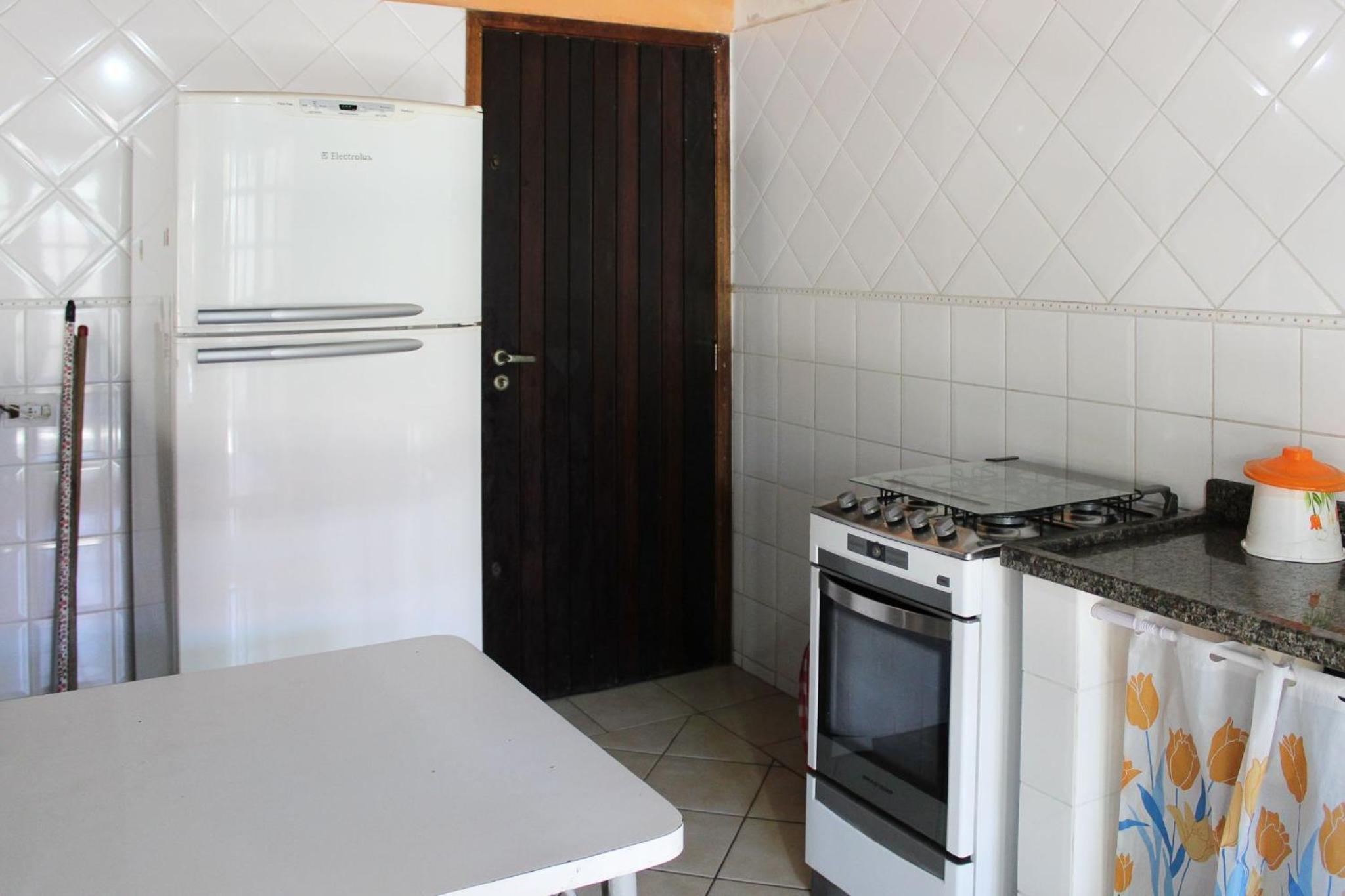 P003 - Casa de 3 dormitórios com churrasqueira, apenas 150m da praia