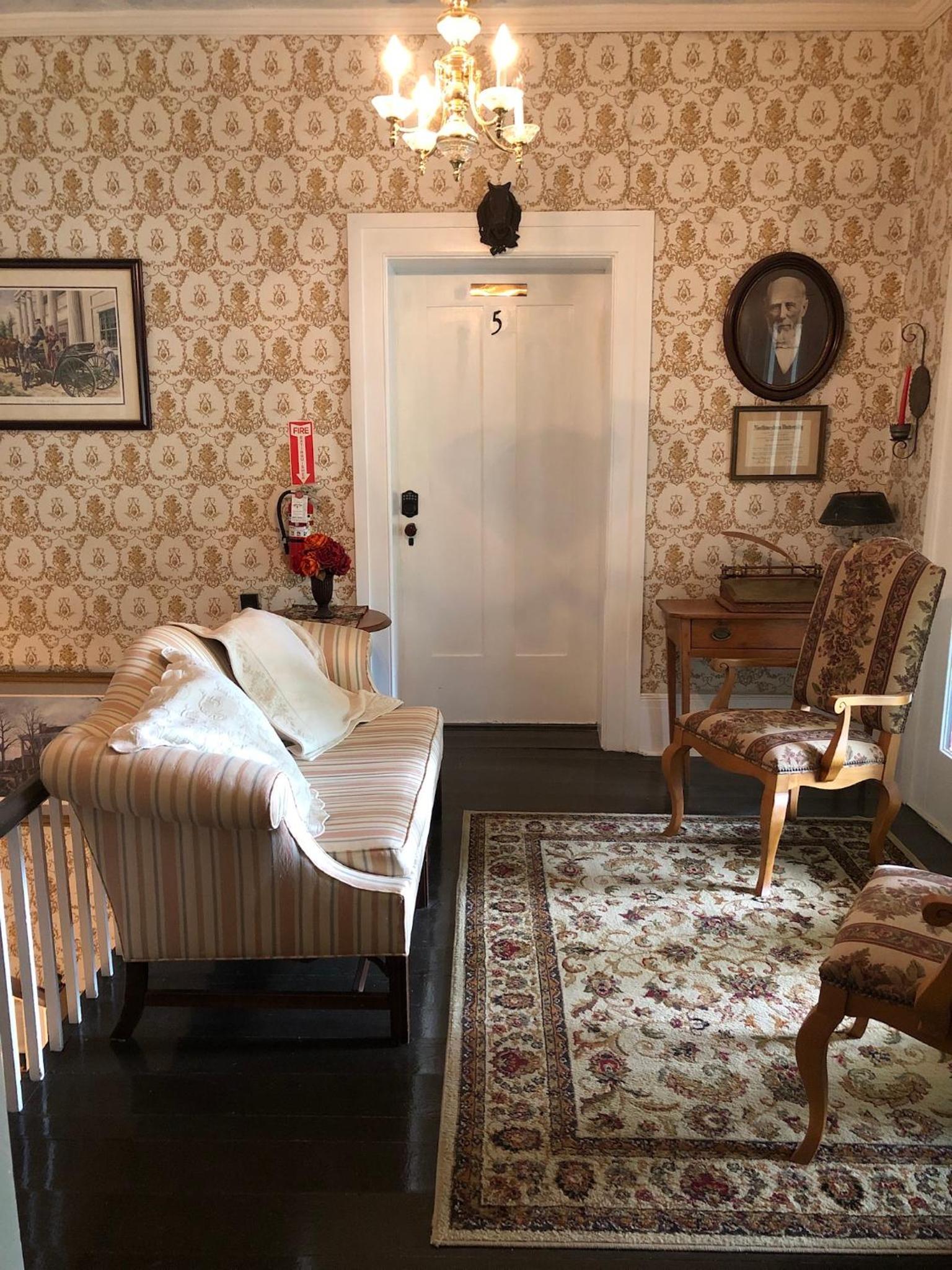 Belmont Inn, photo 76