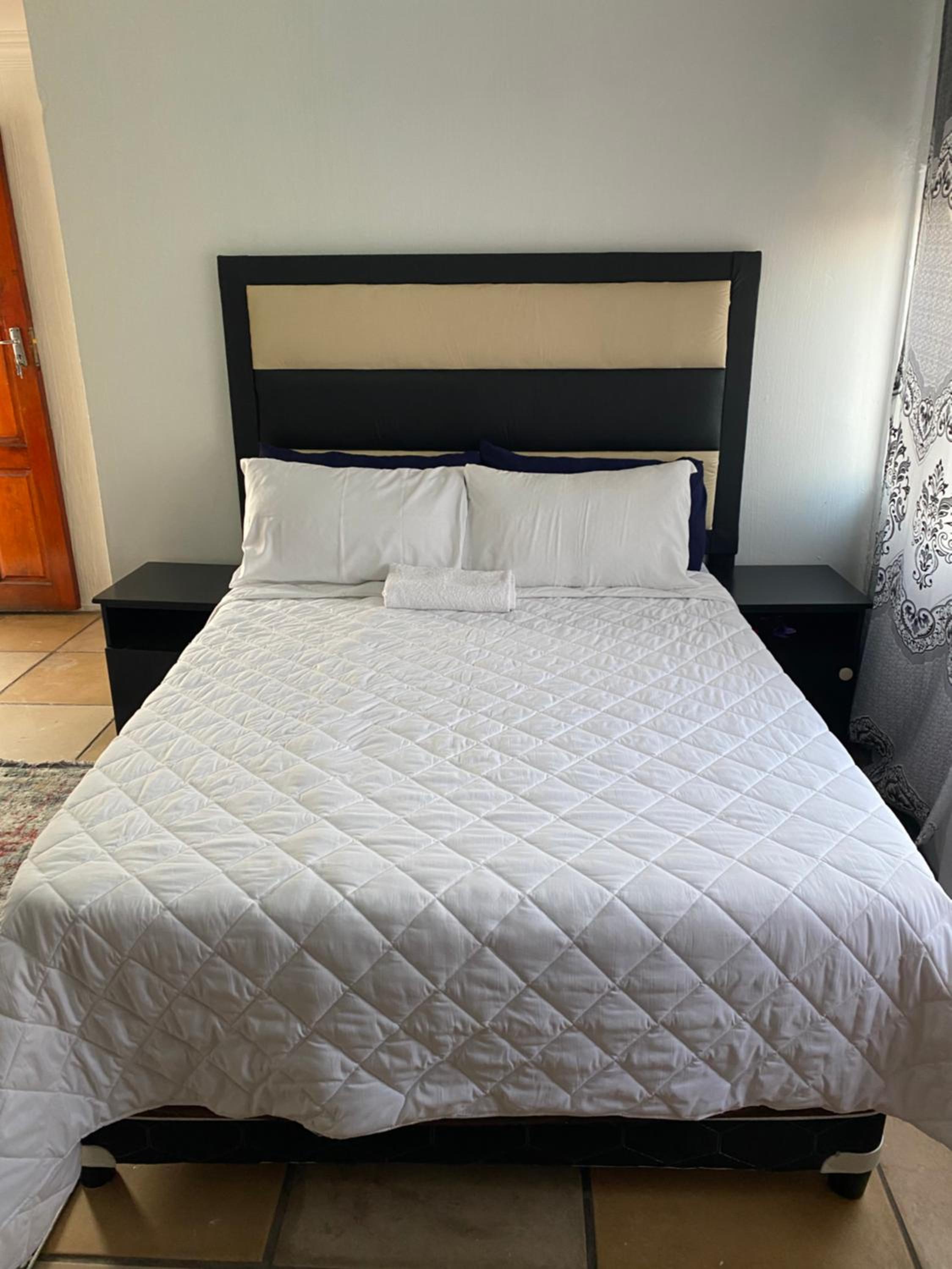 Soweto Towers Guest Accommodation view 4