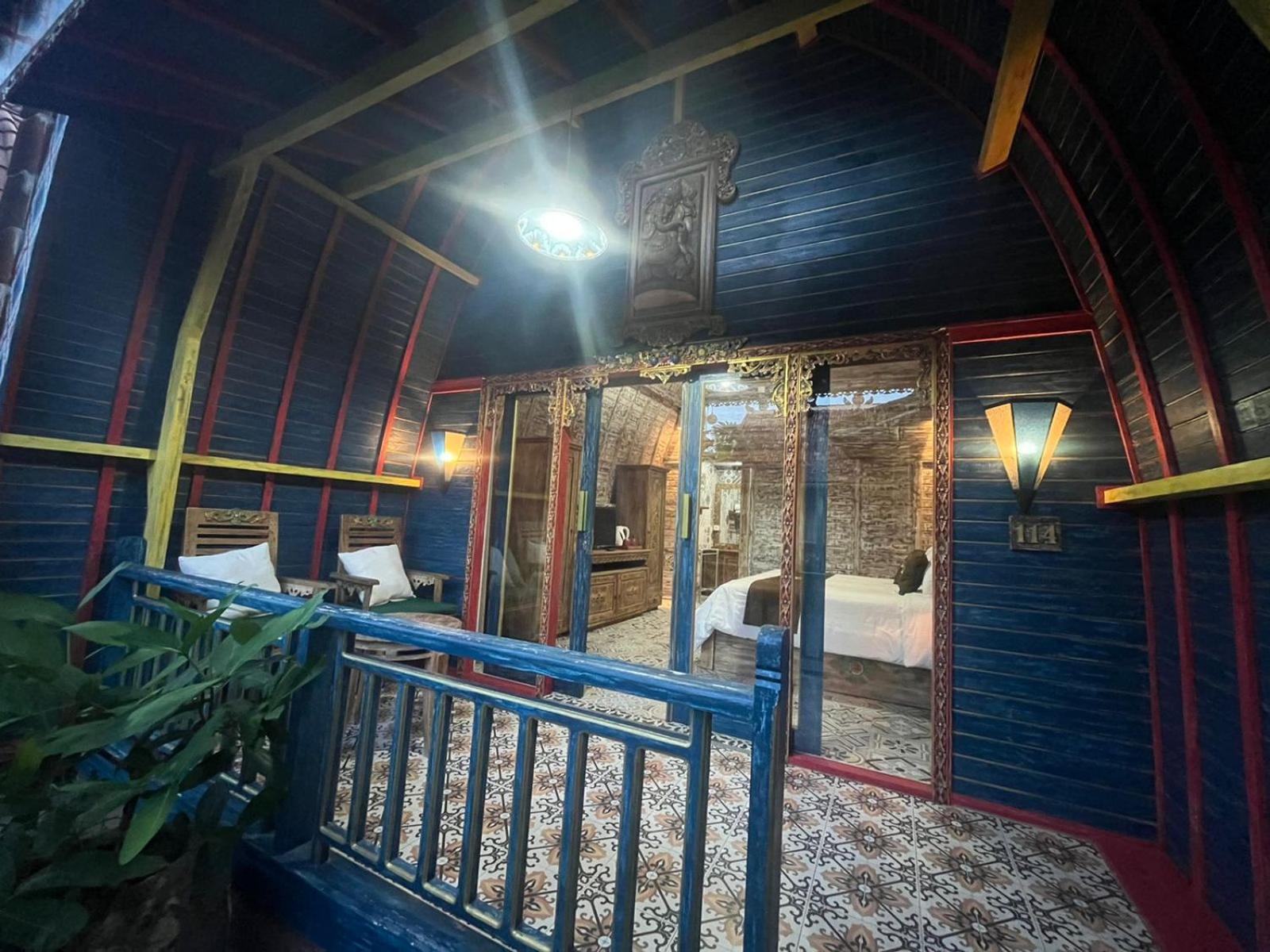 Photo 89