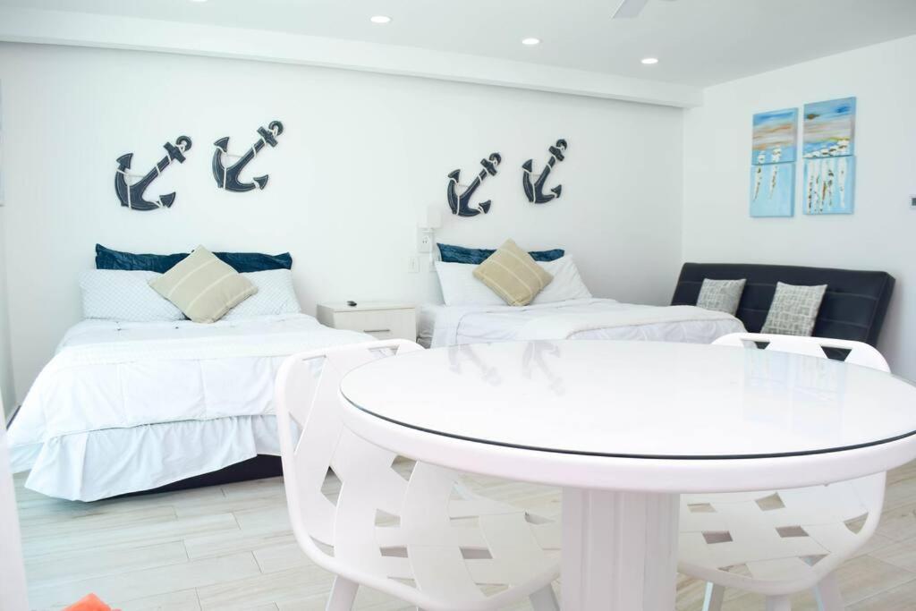 Lovely Studio at the beach, stunning ocean view #1209