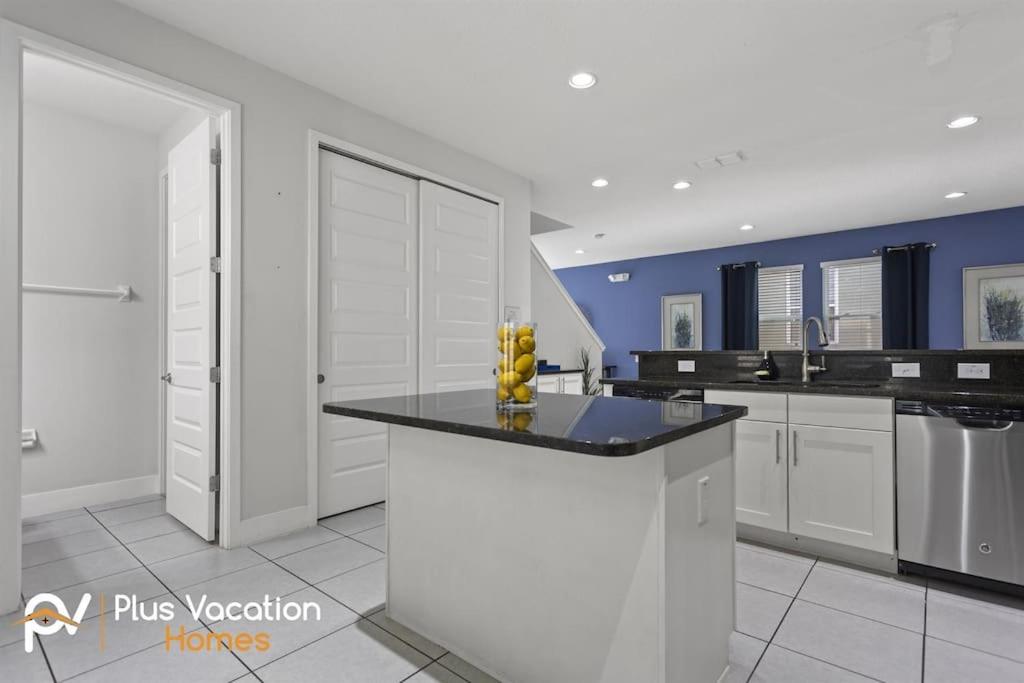 360 Villa - 7BD - Pool Theme Beds by Disney