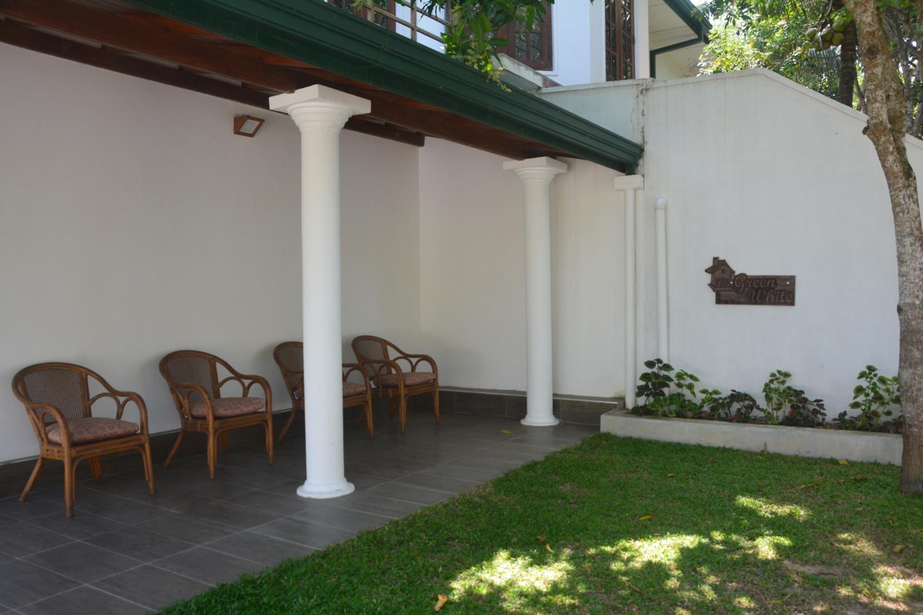 Green White Double Room