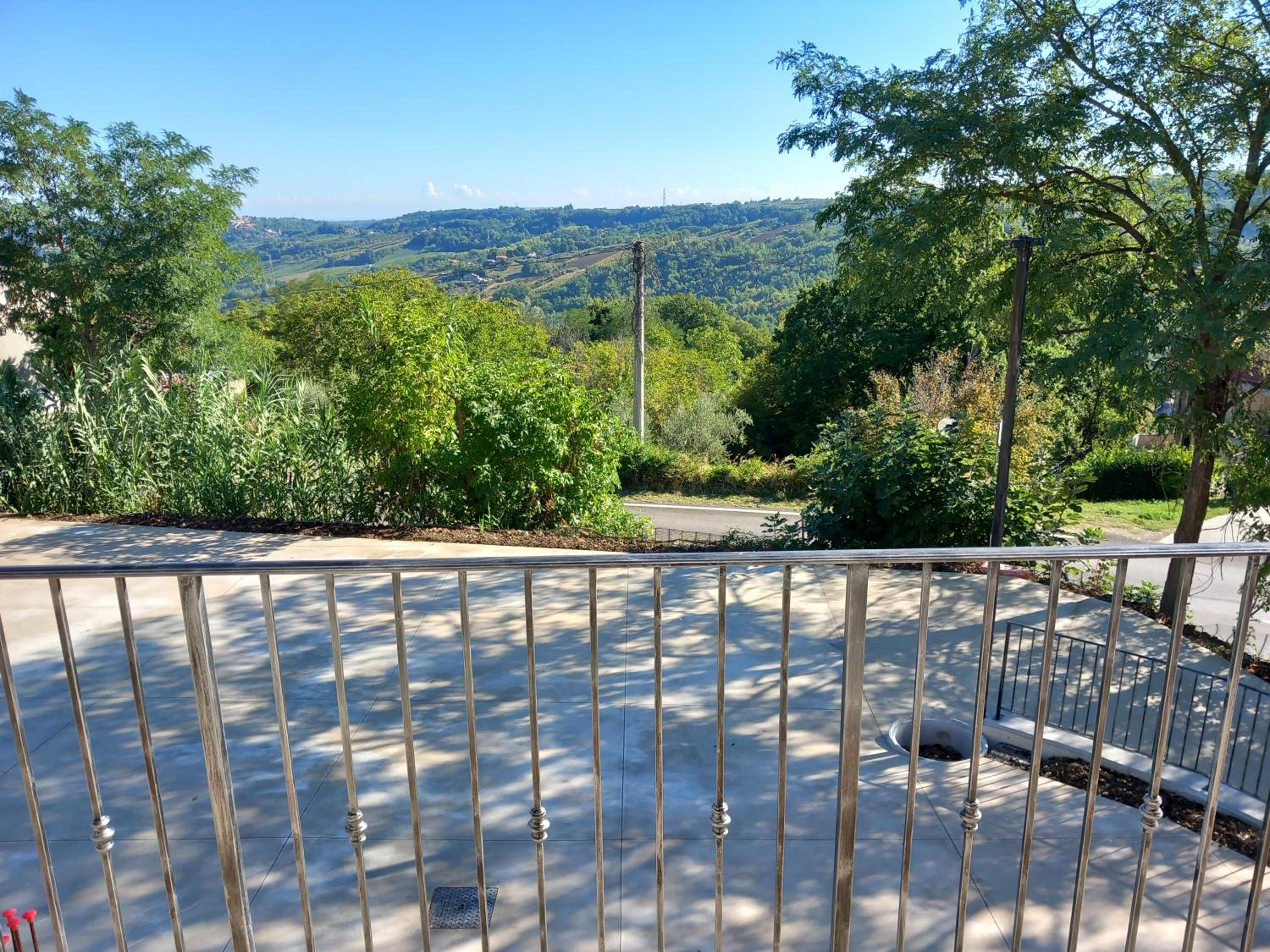 La Morice view 3