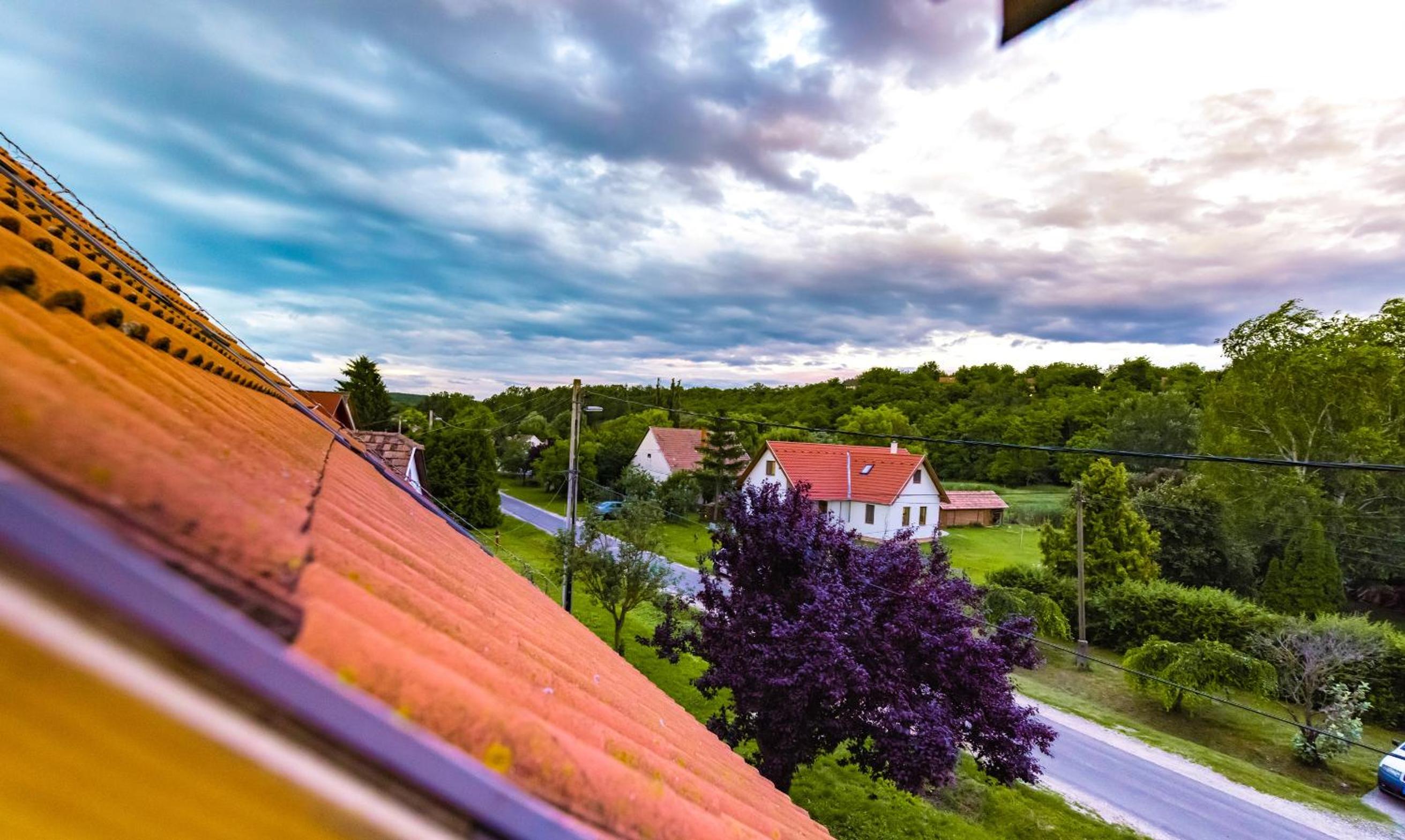 Garden Apartment Szolad - Balaton view 3