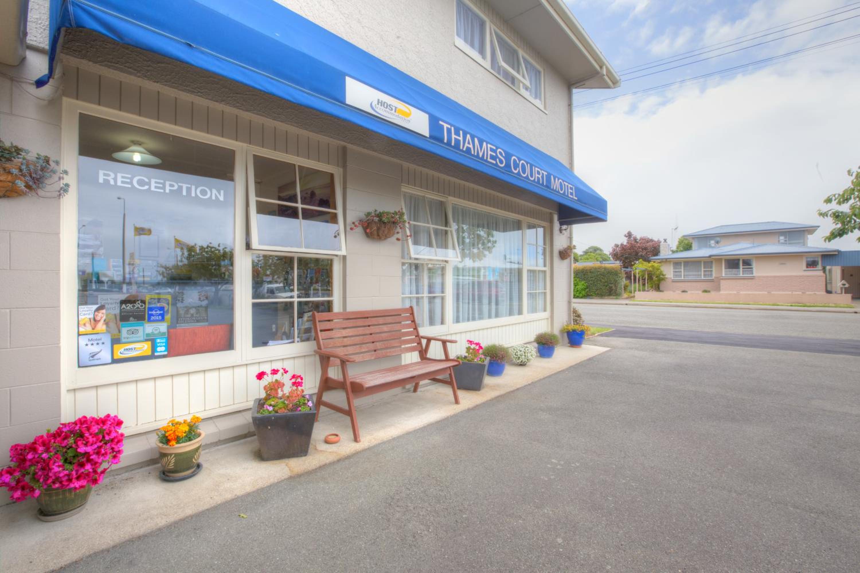 AAA Thames Court Motel view 2