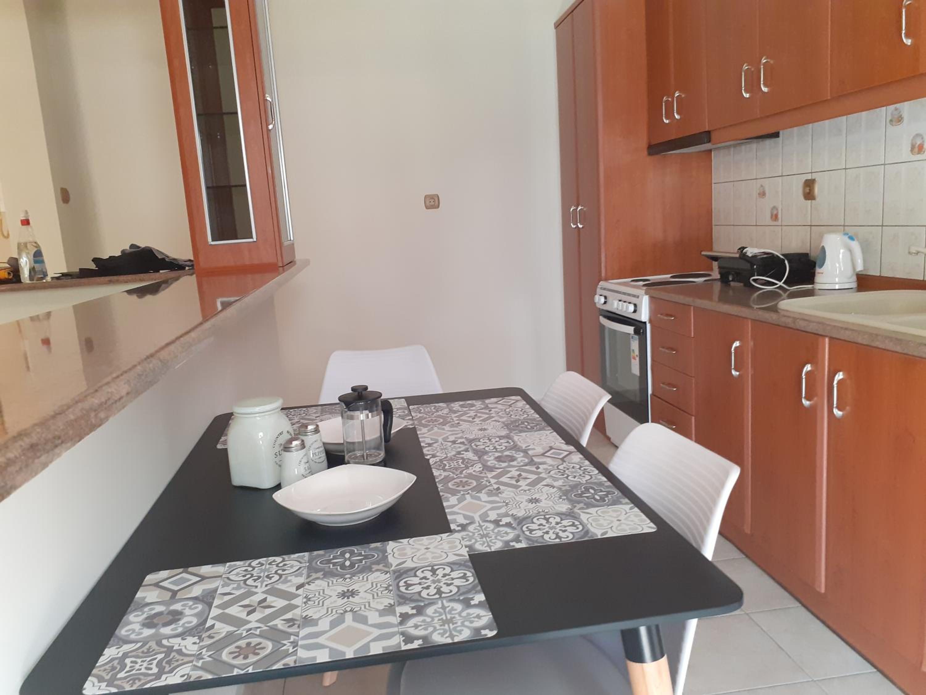Spacious Apartment in Athens center Sepolia near two metro and train stations