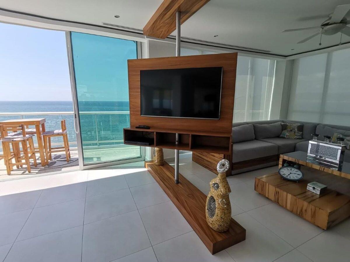 Beachfront Penthouse With Private Pool!!! - Property Image 39