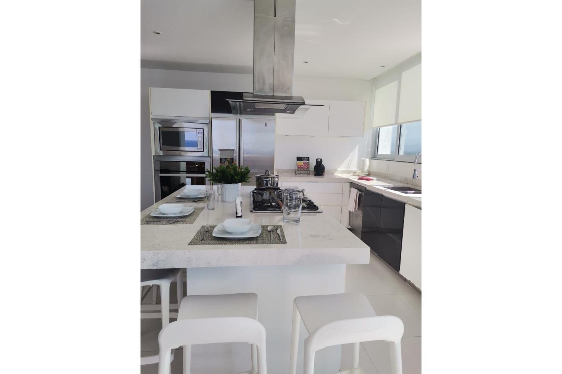 Beachfront Penthouse With Private Pool!!! - Property Image 54