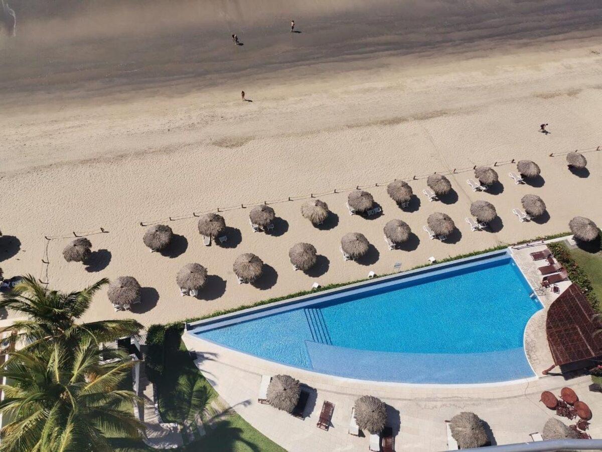 Beachfront Penthouse With Private Pool!!! - Property Image 4