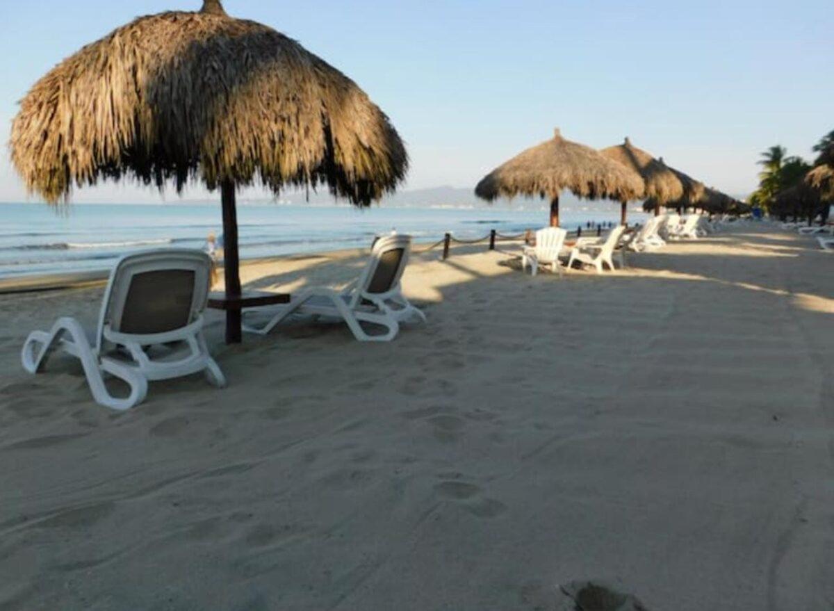 Beachfront Penthouse With Private Pool!!! - Property Image 8