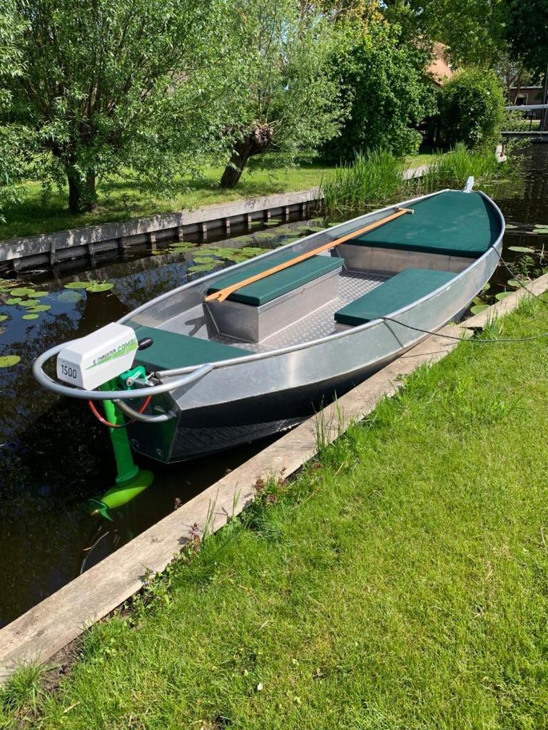 Bed en Boomgaard view 5