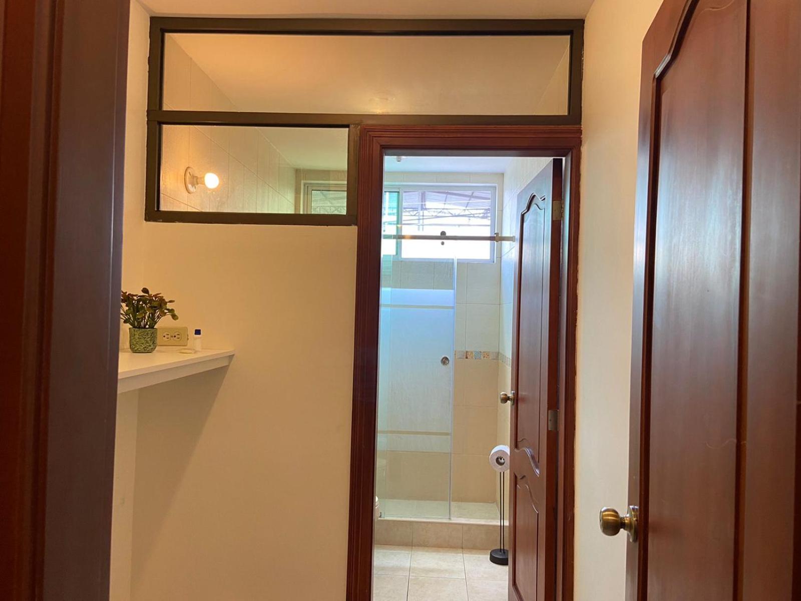 DORAL SUITE ¡CERCA DEL AEROPUERTO!