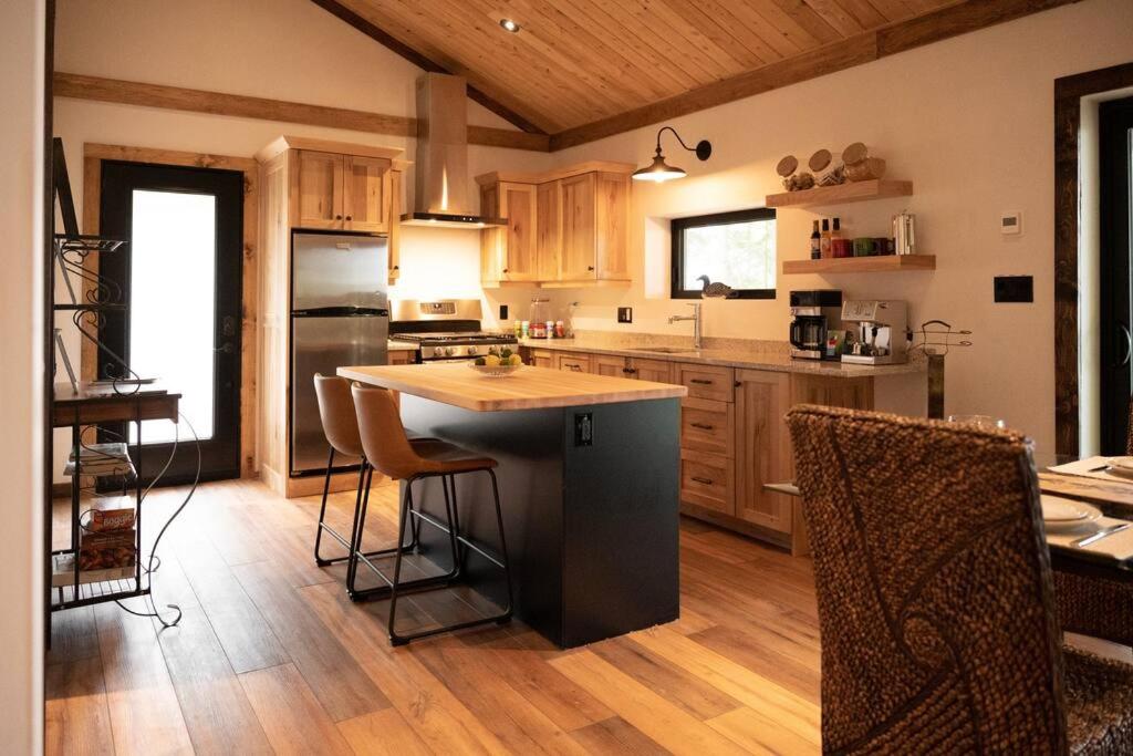 Private Cliffside Chalet Nestled in Nature With Western Sunsets & Waterfront Access Near Algonquin Park- Pass Included view 3
