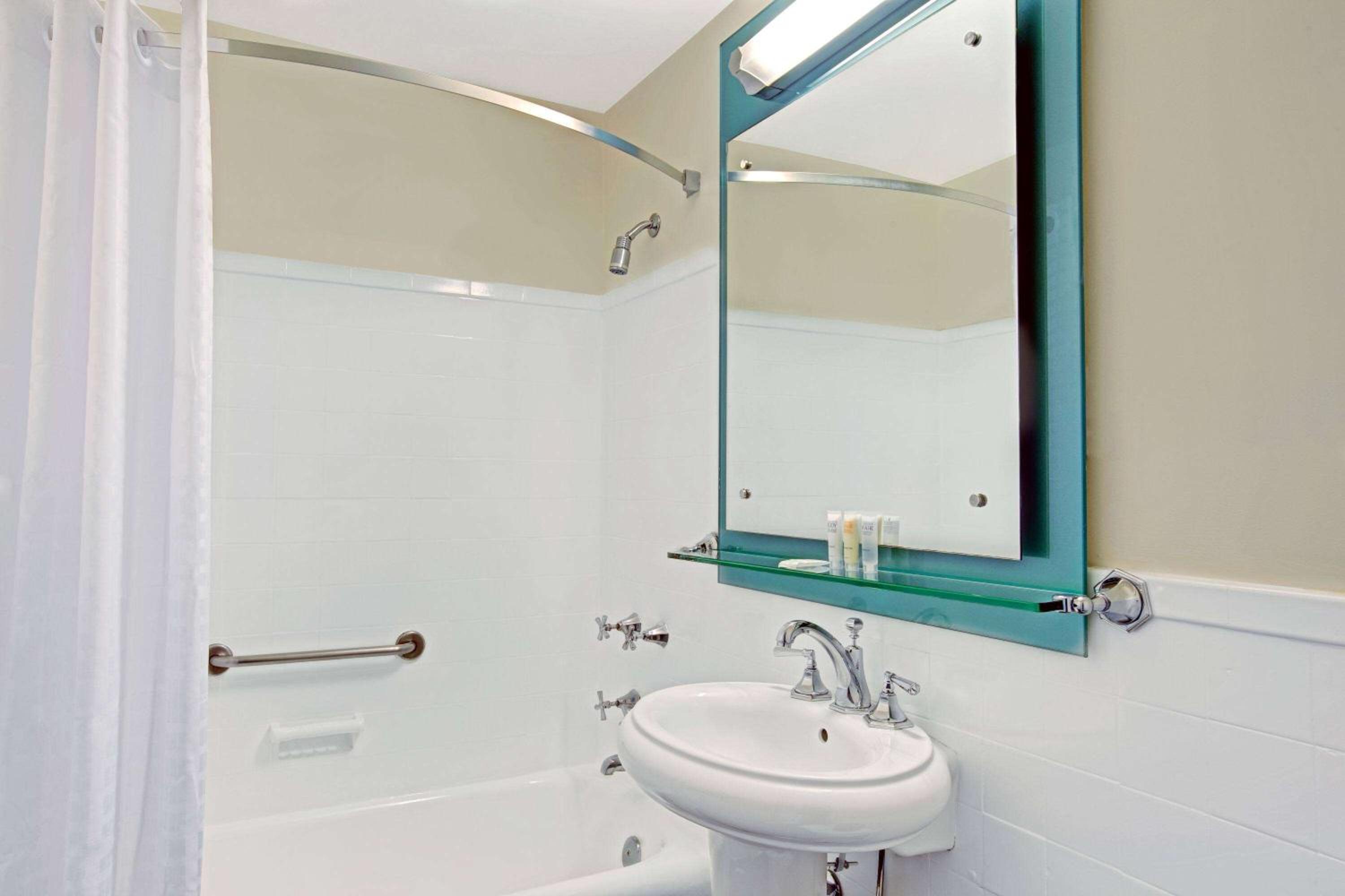 The New Yorker Hotel 10