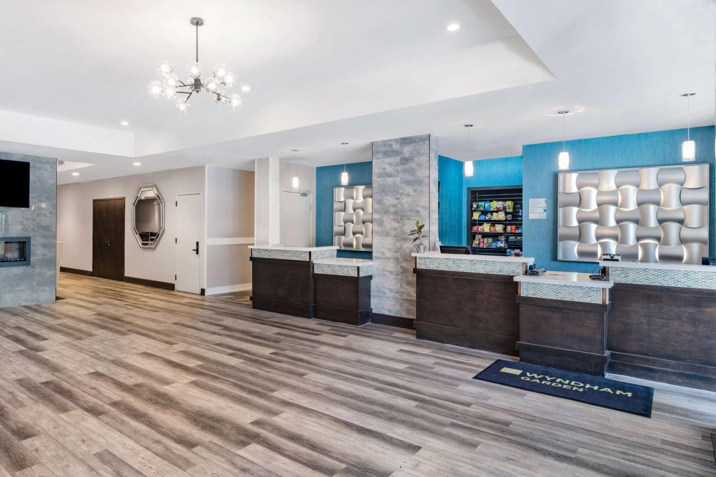 Milwaukee Vacations - Wyndham Garden Kenosha Harborside - Property Image 3