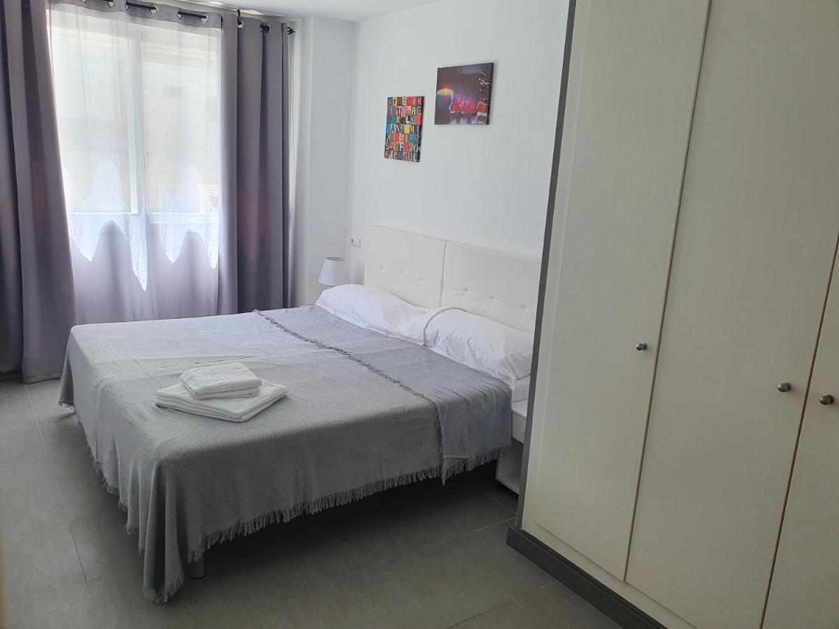 Sunny apartment Benidorm view 5