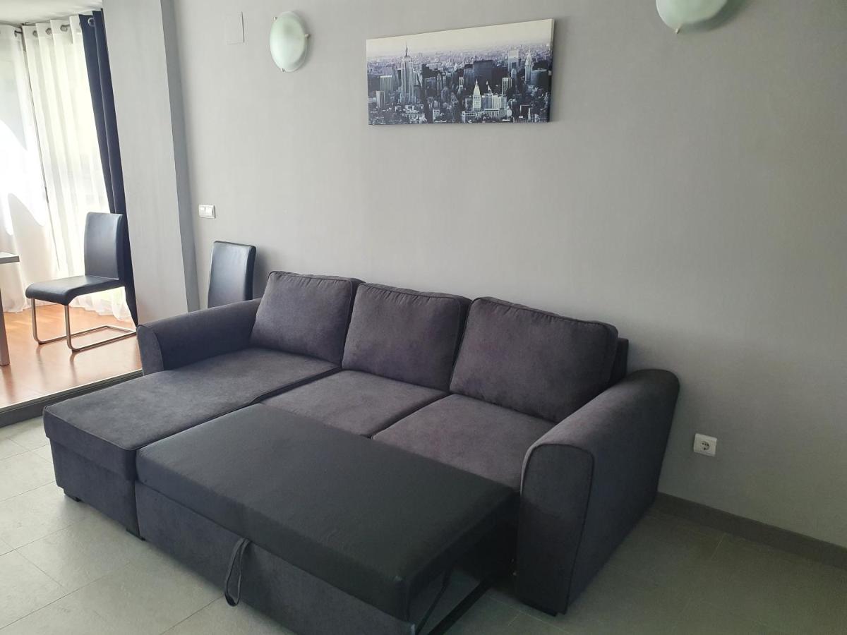 Sunny apartment Benidorm view 4