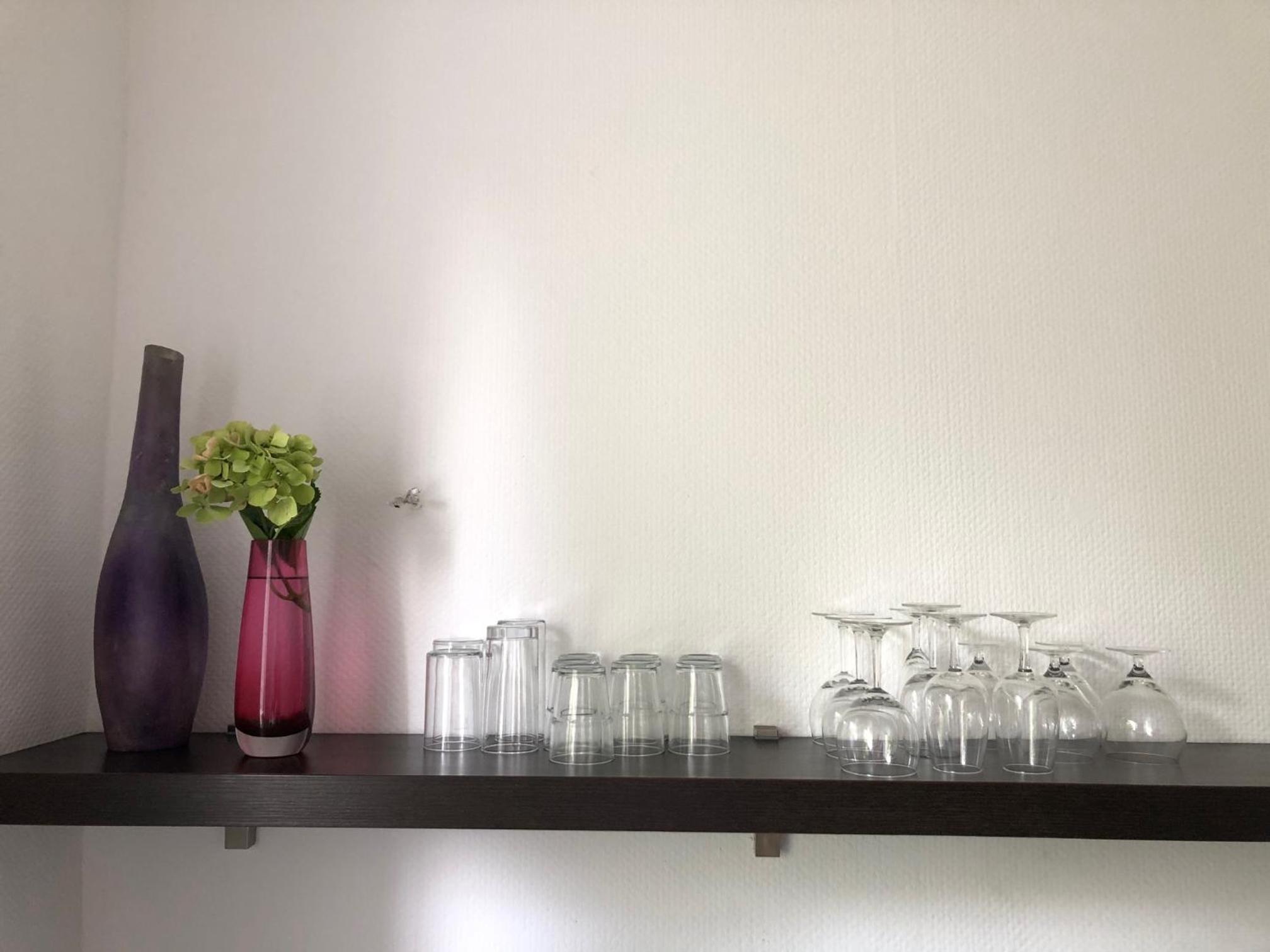 studio b - Sunny City Business Apartment with roof-top terrace for 2-4 guests