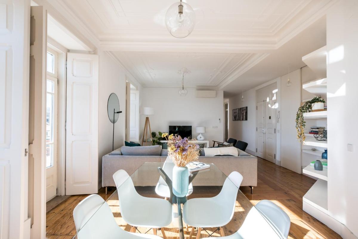Lisbon Apartment Near Rato Square view 4