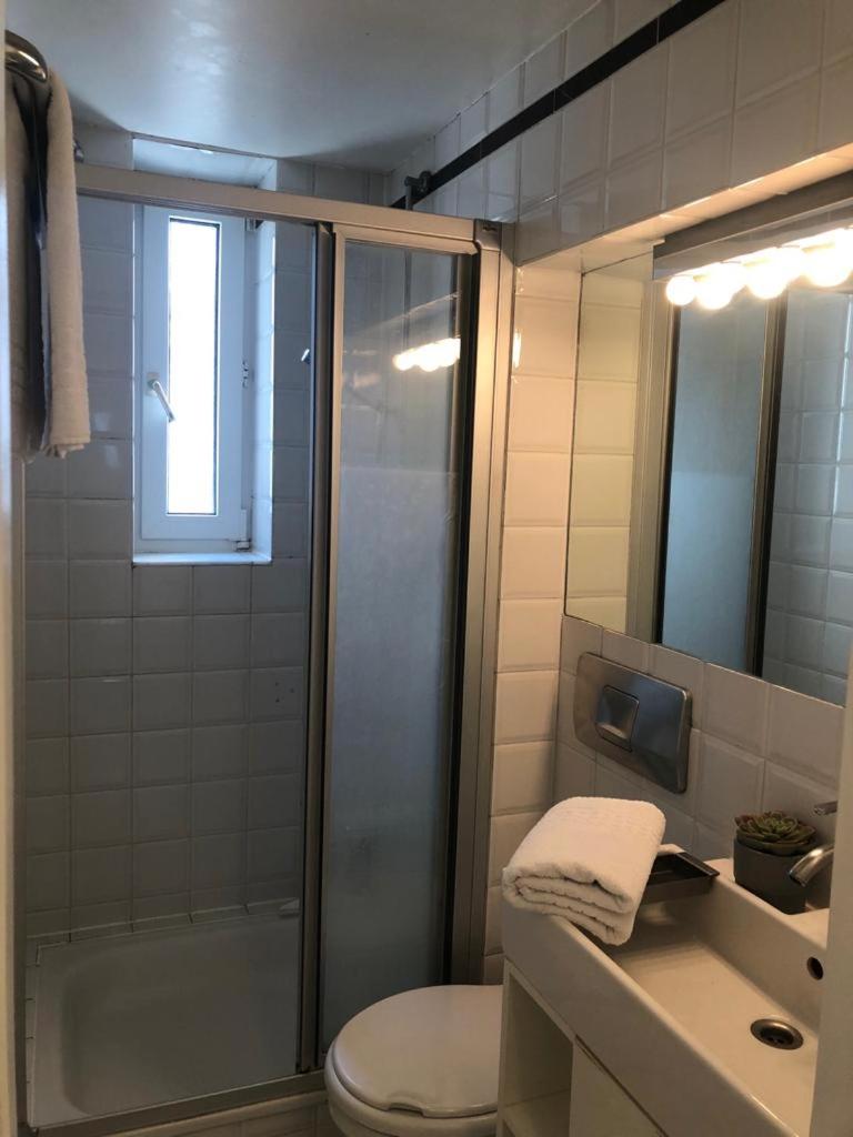 studio e - Quiet central business one bedroom apartment for 3 guests